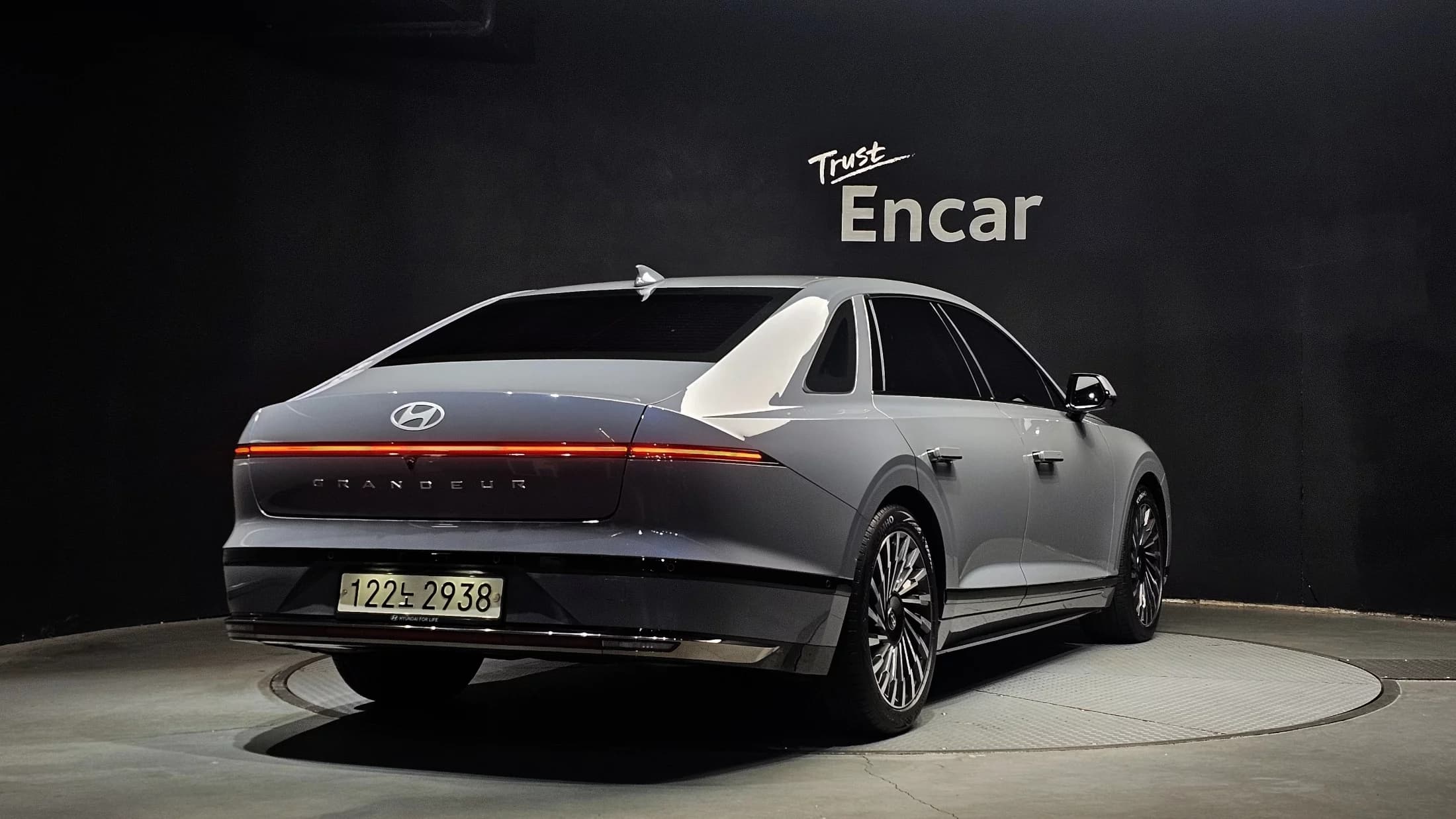Hyundai Grandeur 2,5 Gasoline 2WD Calligraphy, 2024 г. 24506 км. — фото 2