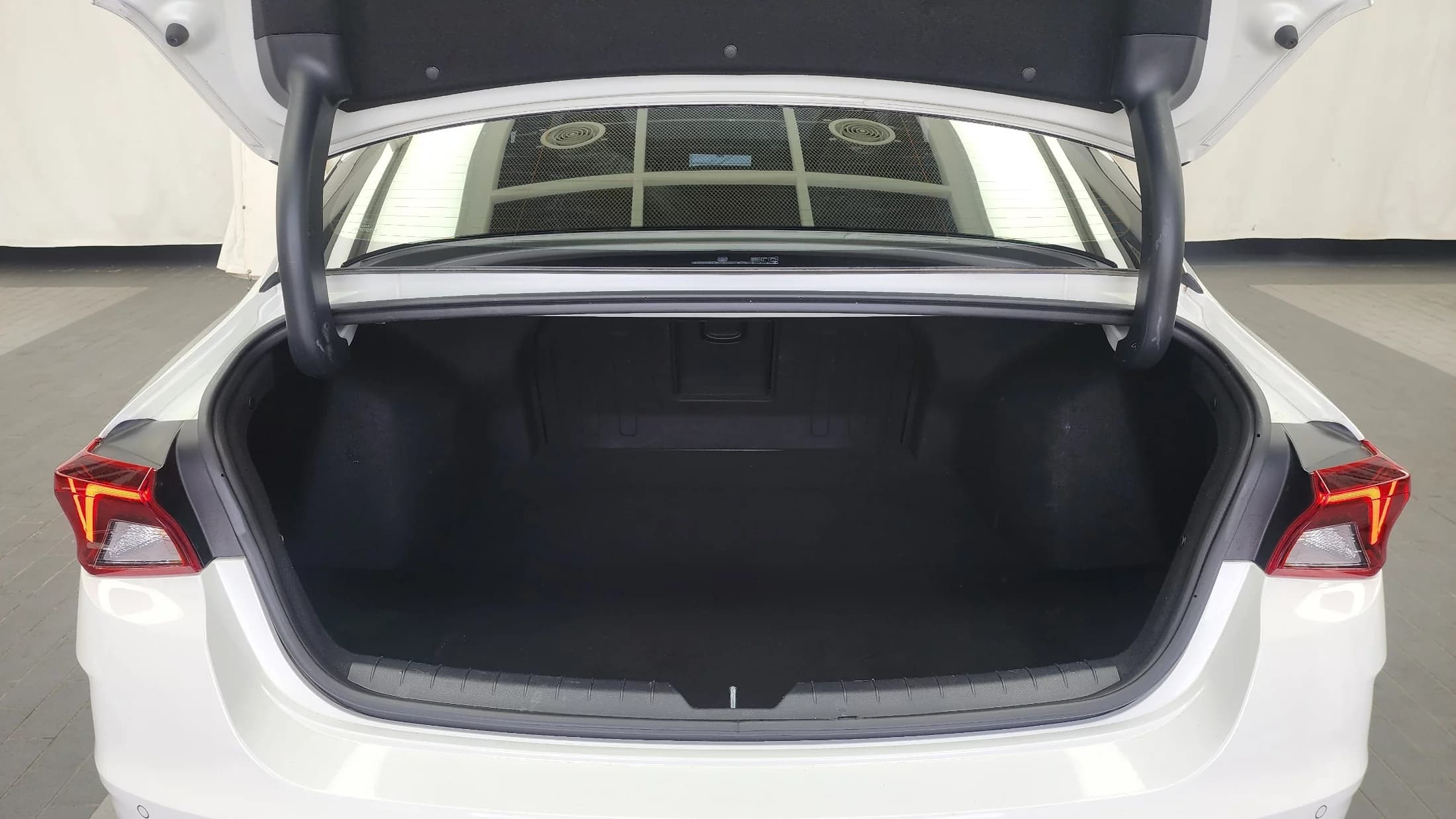Kia K5 (Киа Оптима) Signature, гибрид, 2021 г. 43271 км. — фото 20