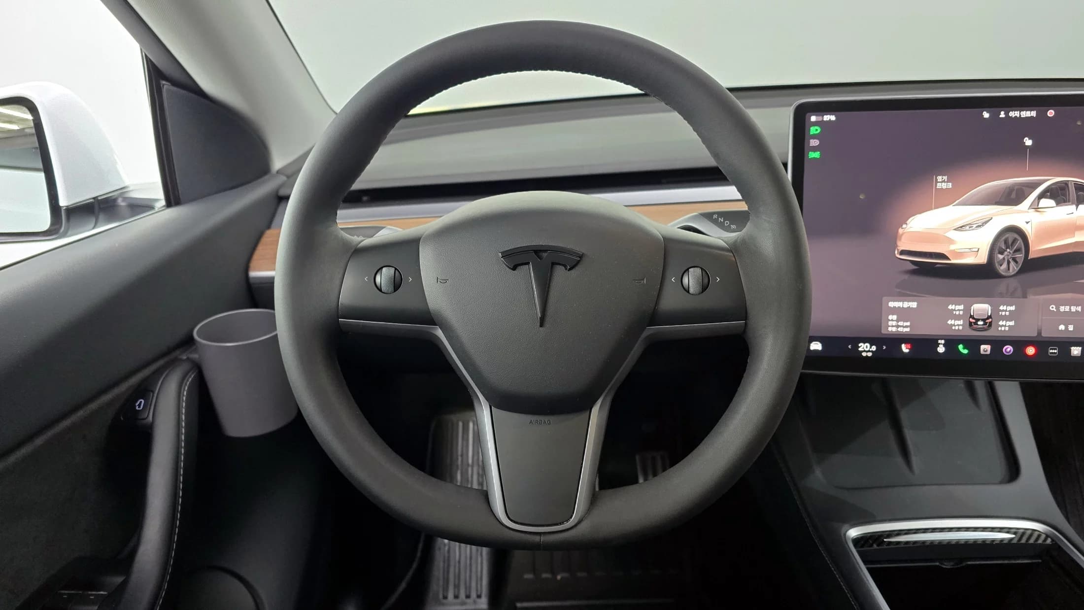 Tesla Model Y Long Range, электромобиль, 2022 г. 58770 км. — фото 14