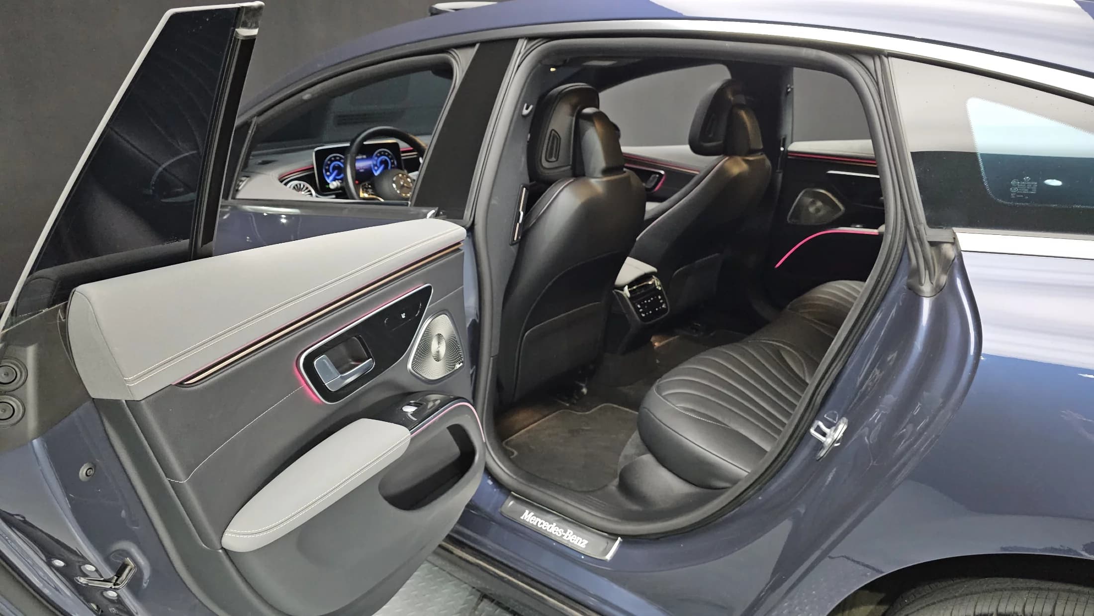Mercedes-Benz EQS EQS350, электромобиль, 2022 г. 54558 км. — фото 12