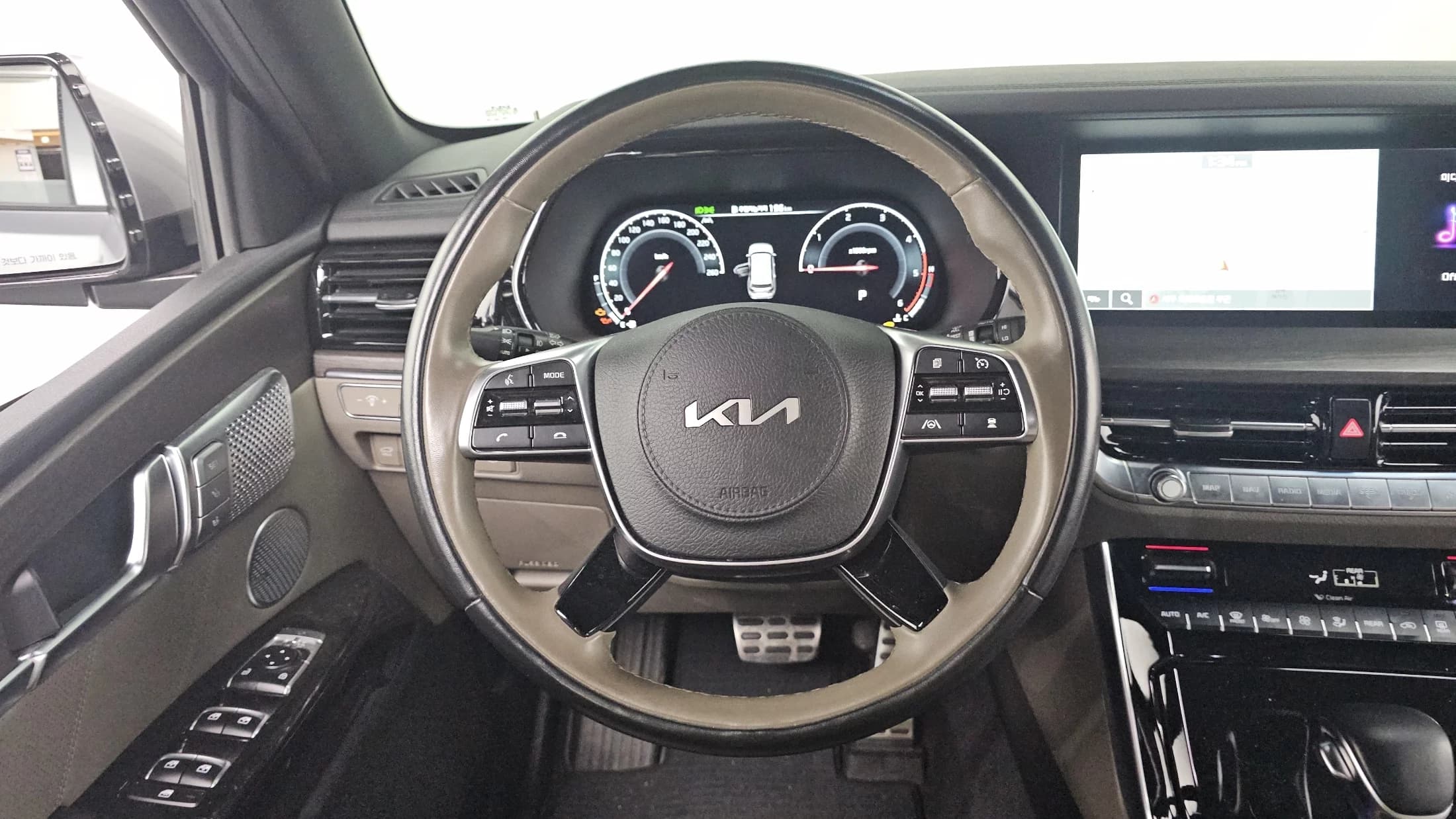 Kia Mohave Diesel 3.0 4WD 6-Seater Masters, 2022 г. 84677 км. — фото 13