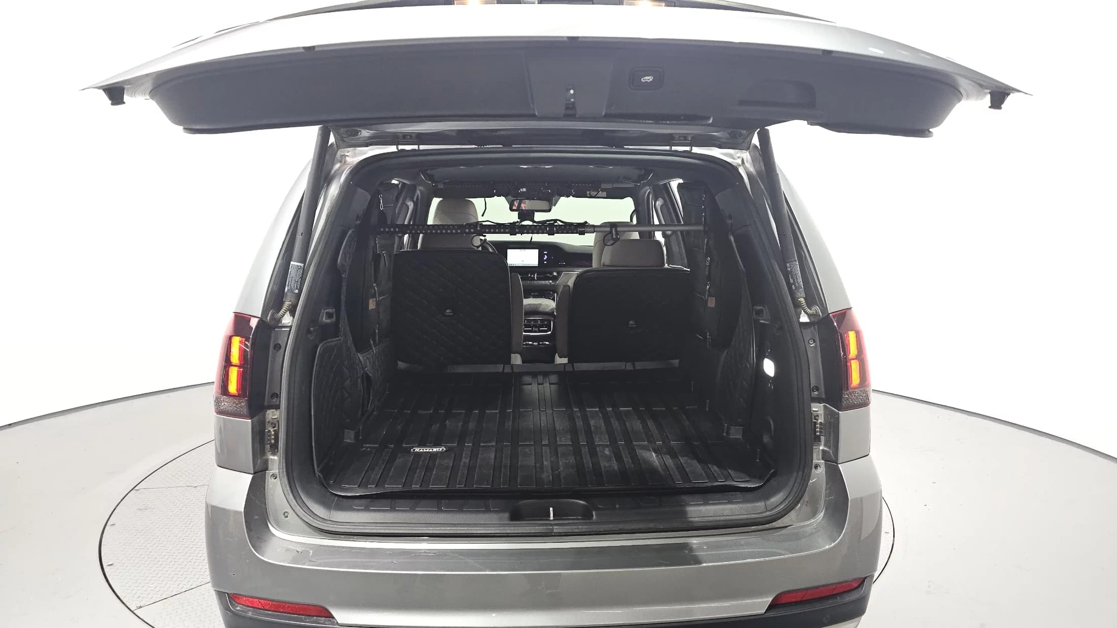 Kia Mohave Diesel 3.0 4WD 6-Seater Masters, 2022 г. 84677 км. — фото 20
