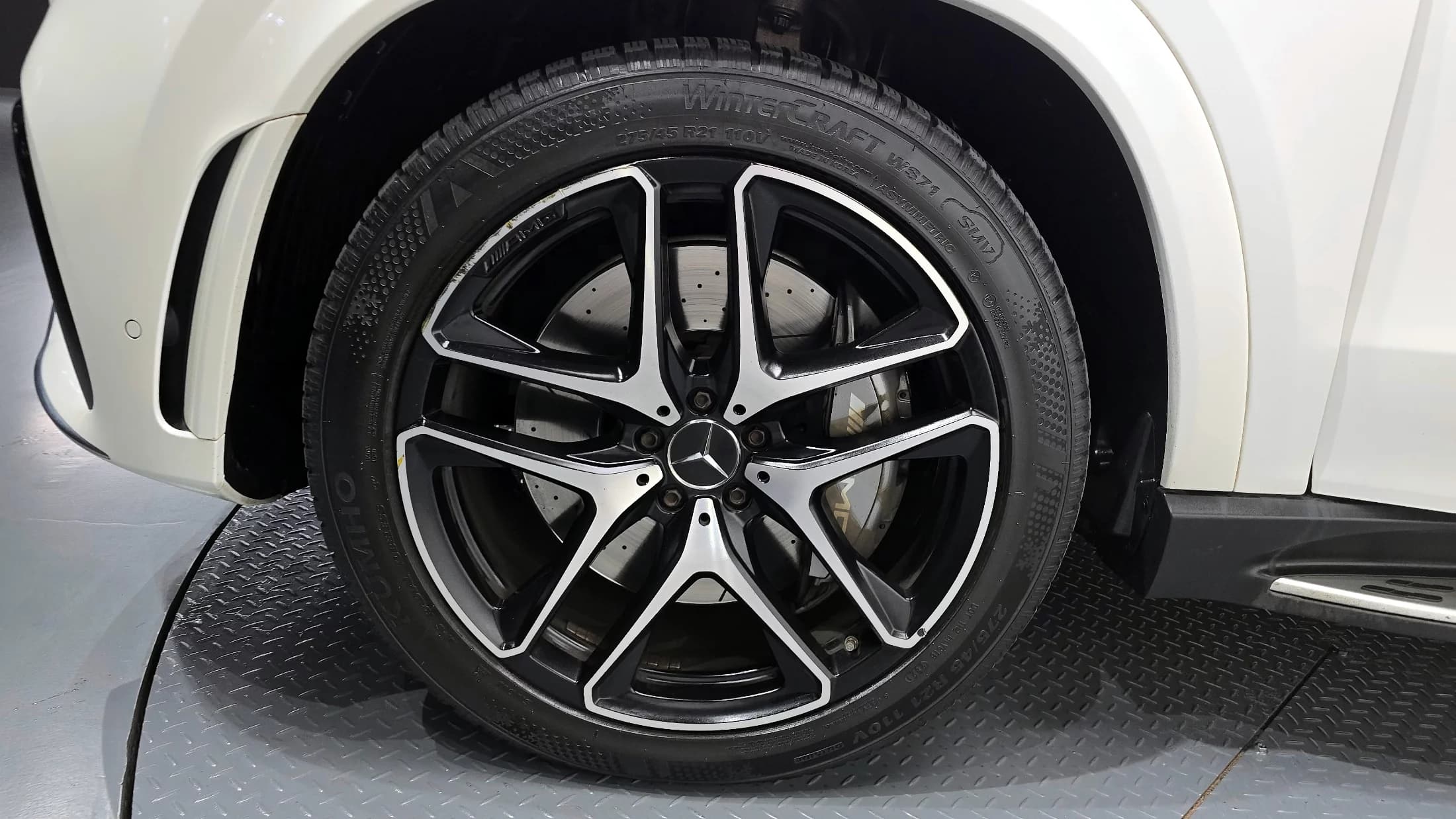 Mercedes-Benz GLE-Class AMG GLE53 4MATIC+, 2021 г. 51208 км. — фото 5