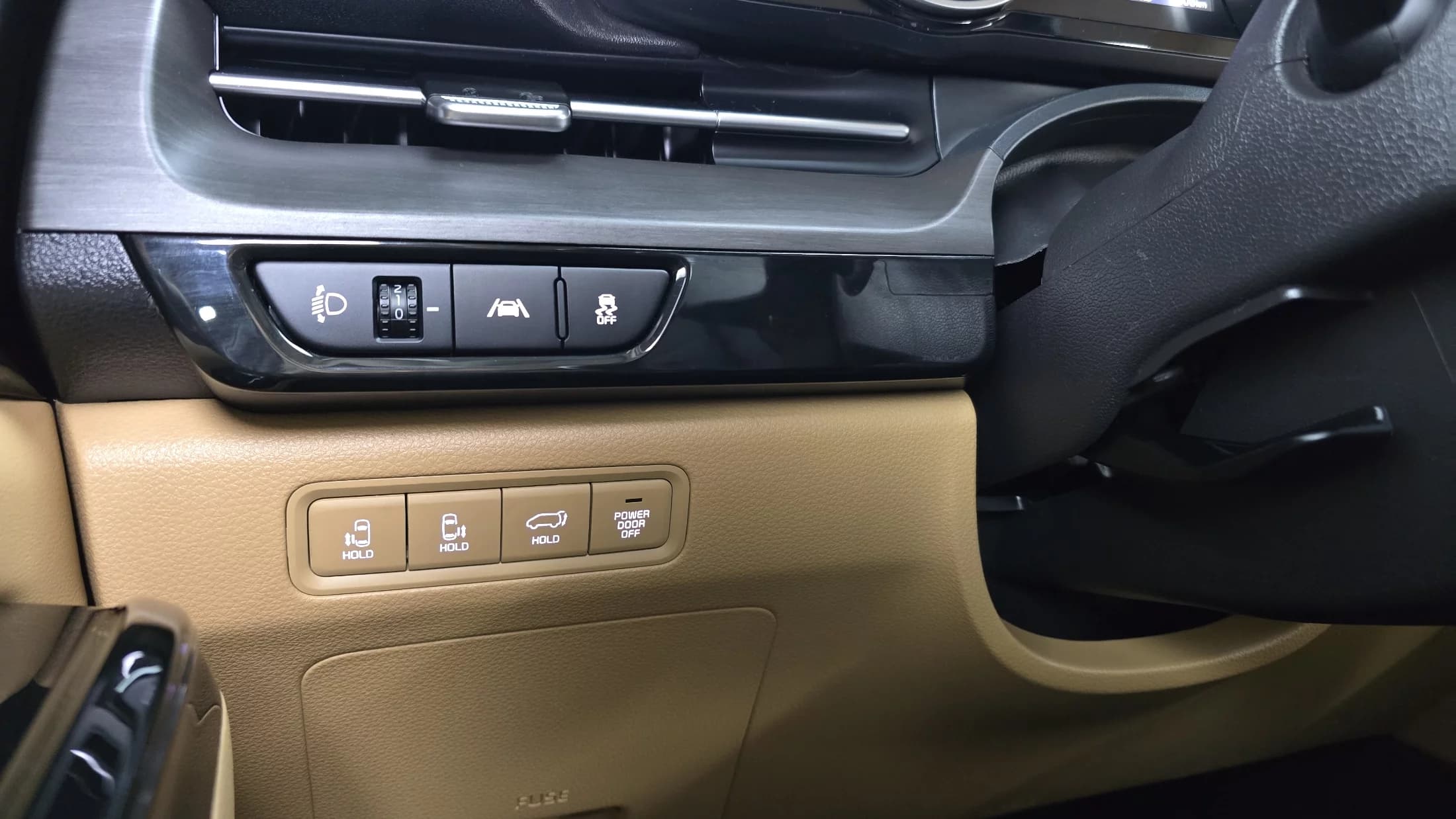 Kia Carnival Gasoline 9-Seater Noblesse, 2023 г. 9308 км. — фото 16