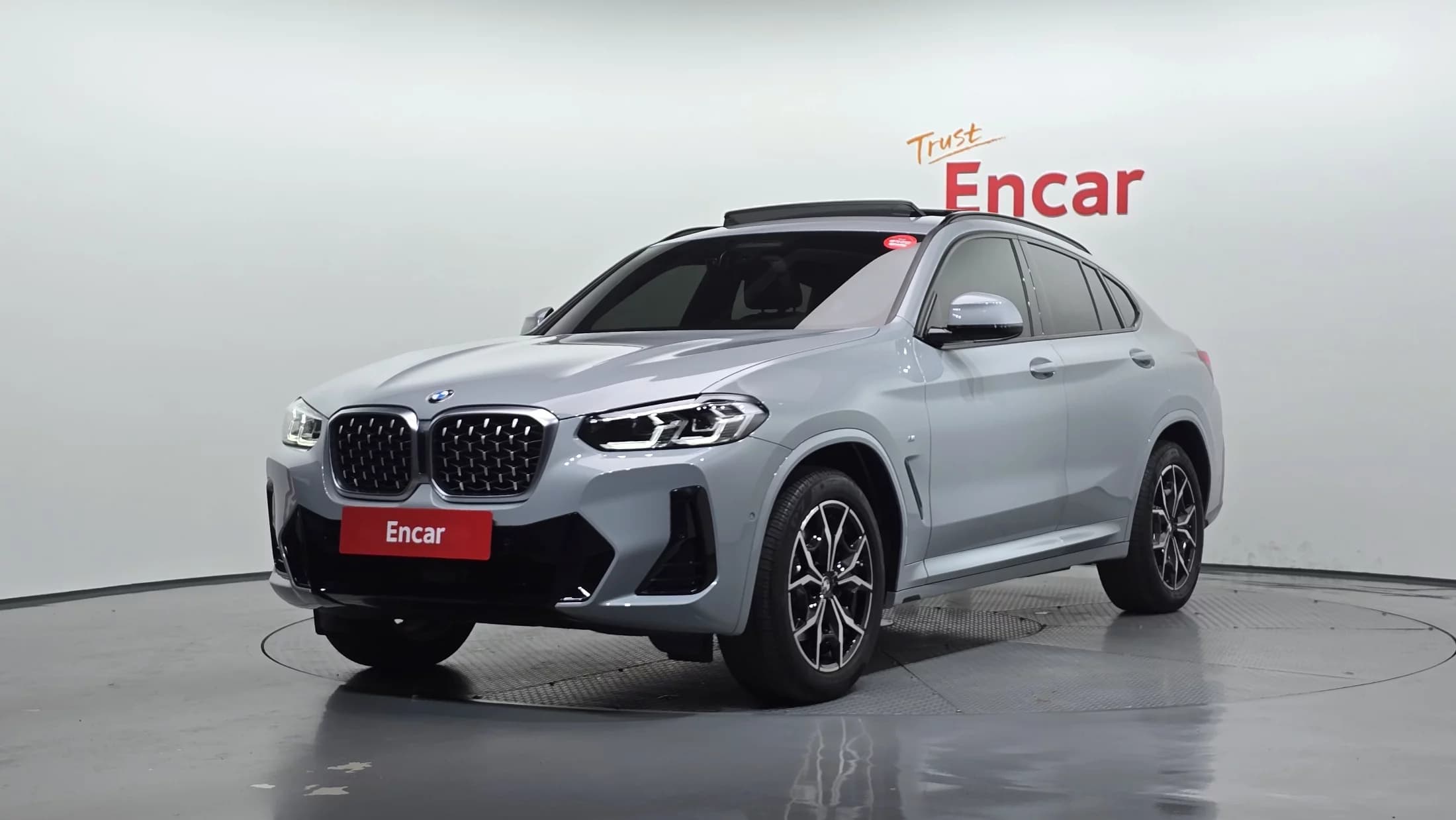BMW X4 xDrive20i M Sport, 2023 г. 7772 км.