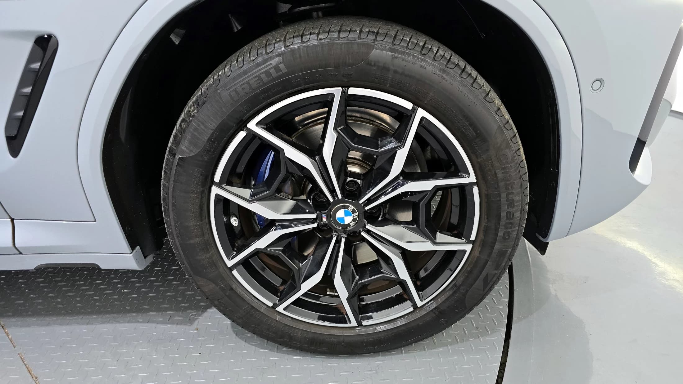 BMW X4 xDrive20i M Sport, 2023 г. 7772 км. — фото 5