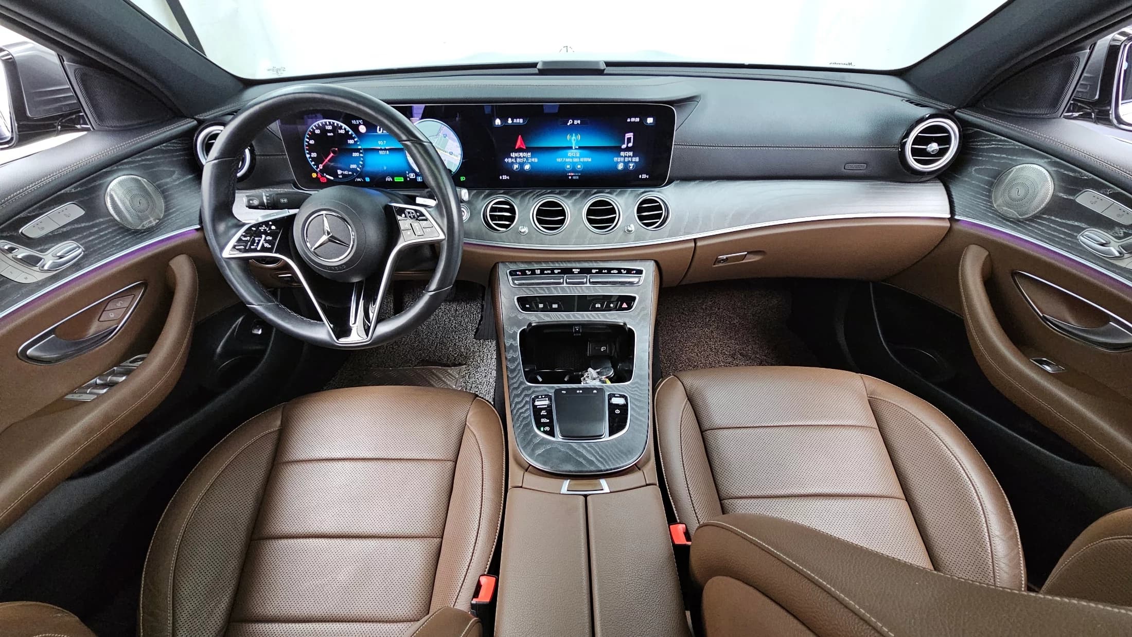 Mercedes-Benz E-Class E350 4MATIC Avantgarde, 2022 г. 50318 км. — фото 7