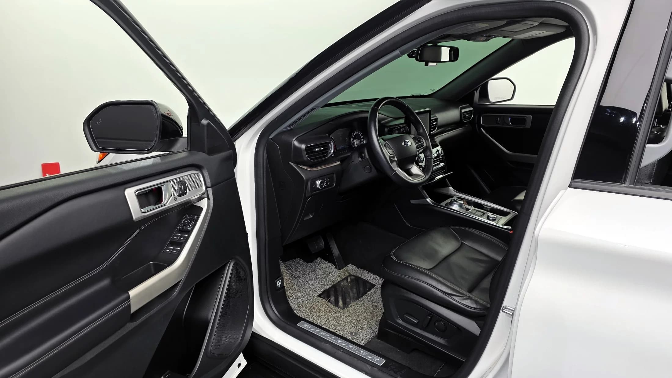 Ford EXPLORER 2.3 LimIted 4WD, 2022 г. 57139 км. — фото 10