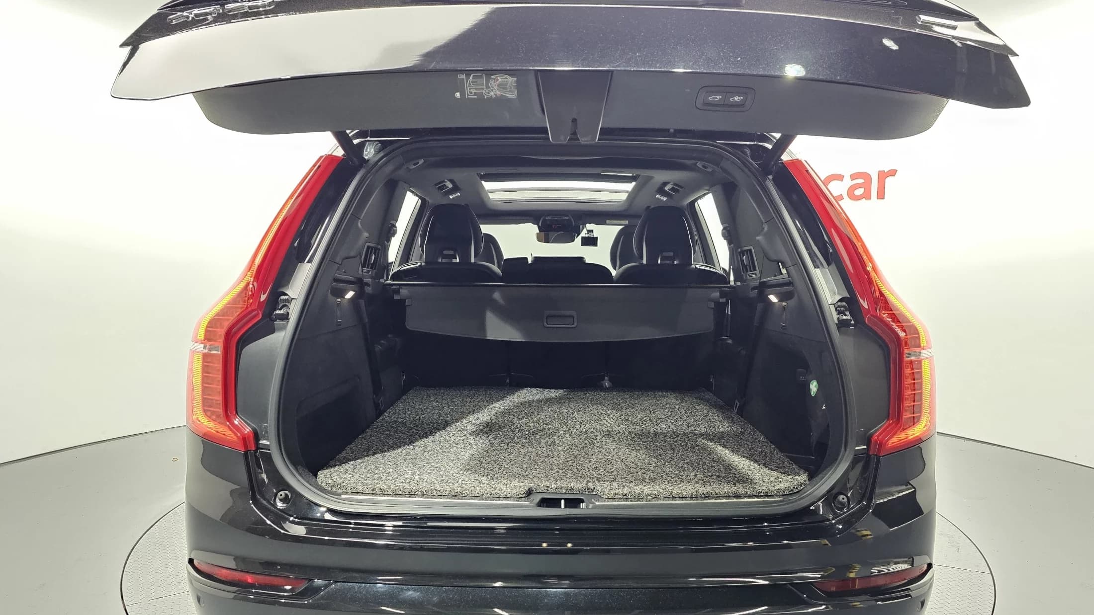 Volvo XC90 T8 R-Design Hybrid, гибрид, 2021 г. 35081 км. — фото 20