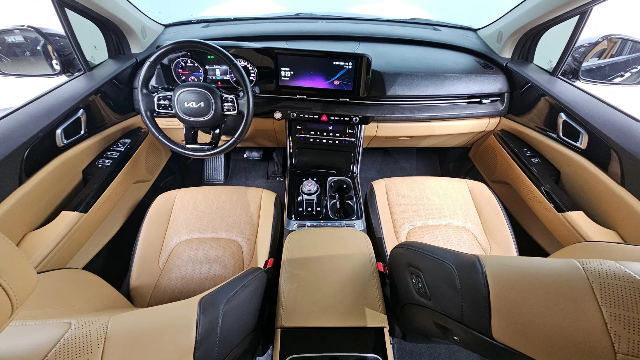 Kia Carnival 9-Seater Noblesse, 2022 г. 82094 км. — фото 7