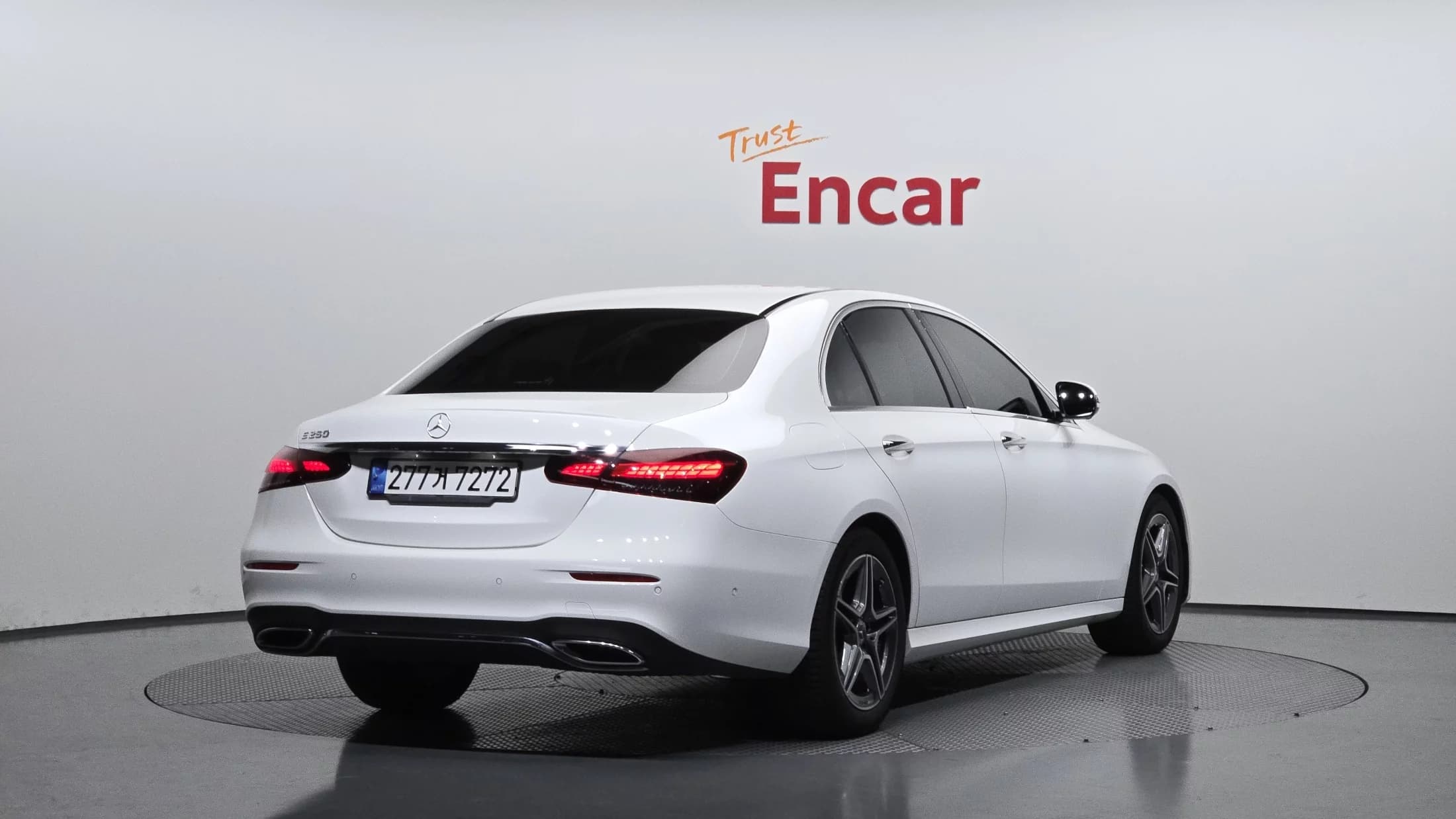 Mercedes-Benz E-Class E250 AMG Line, 2022 г. 42434 км. — фото 2