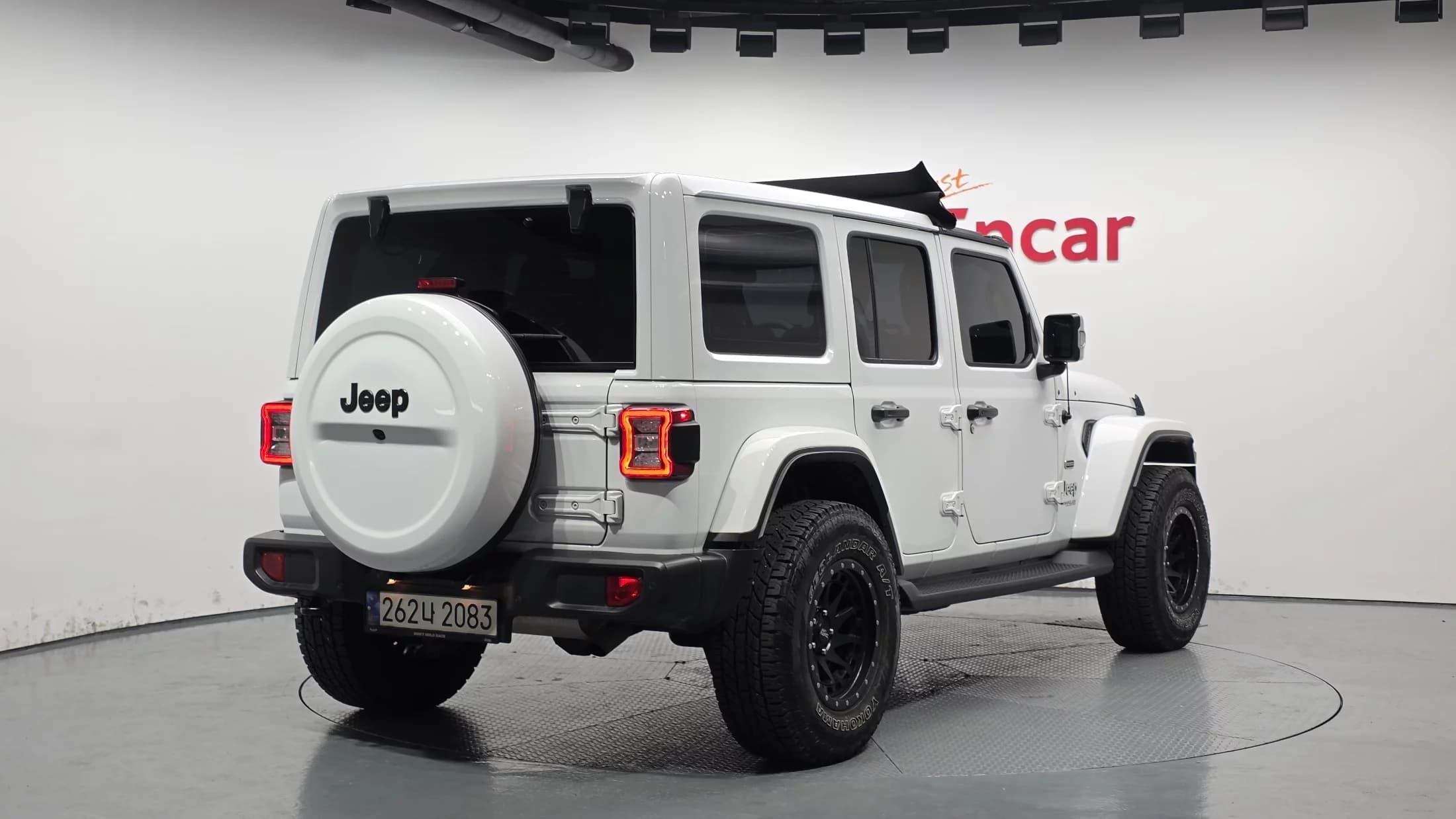 Jeep WRANGLER 2.0 Overland 4Door, 2021 г. 77779 км. — фото 2