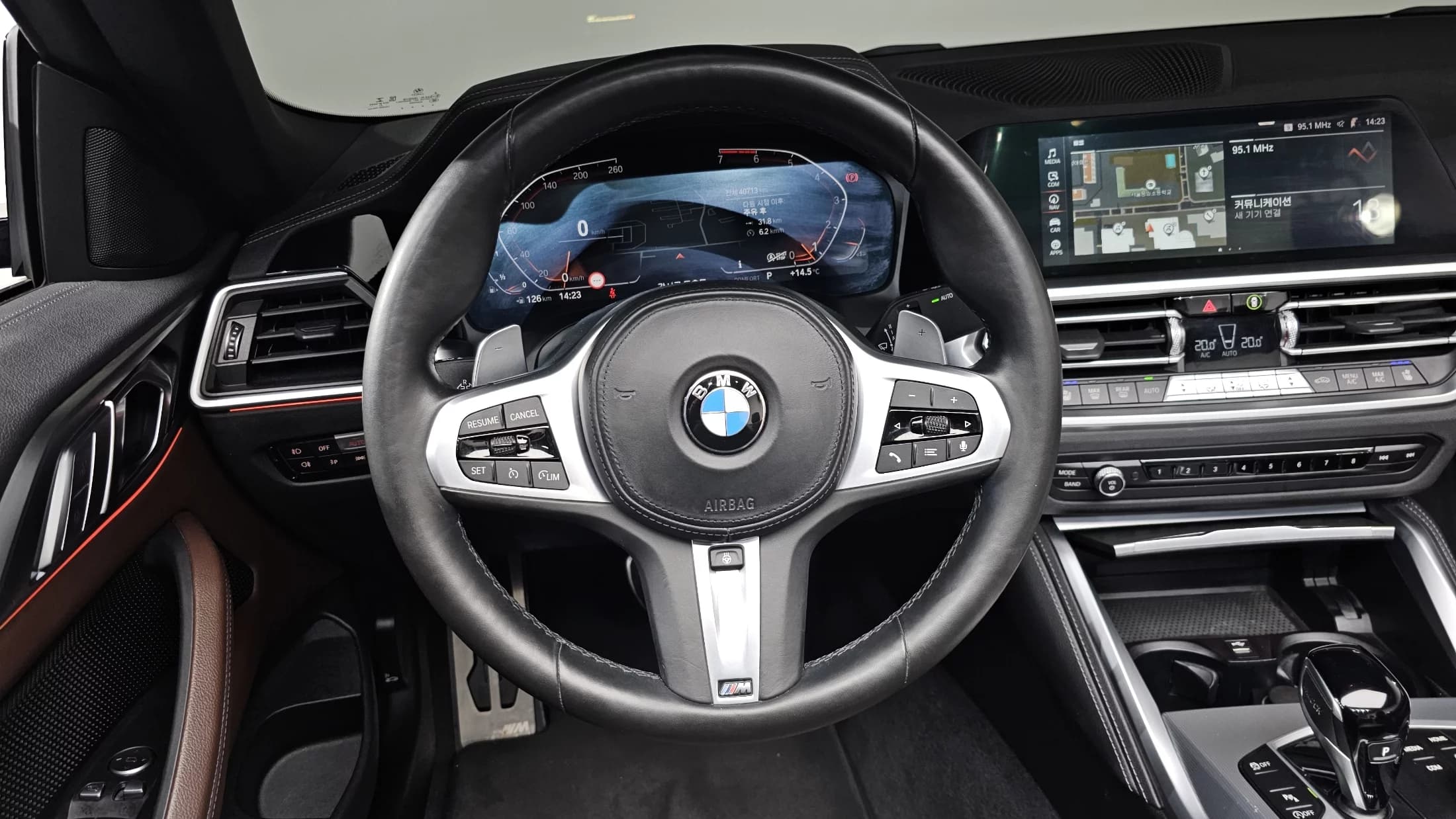 BMW 4-Series 420i M Sport Convertible, 2022 г. 40758 км. — фото 12