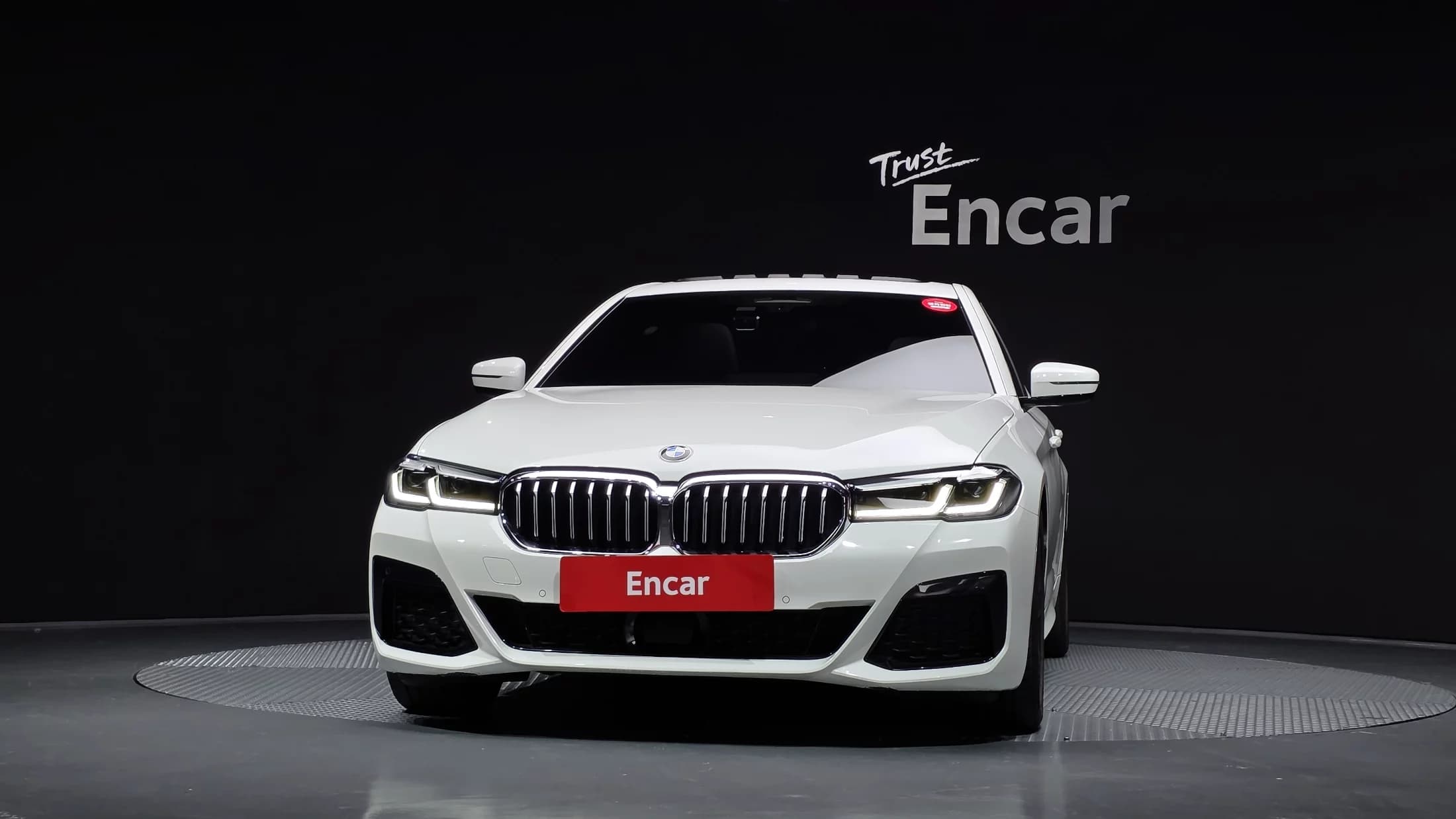BMW 5-Series 520i M Sport, 2022 г. 37171 км. — фото 3