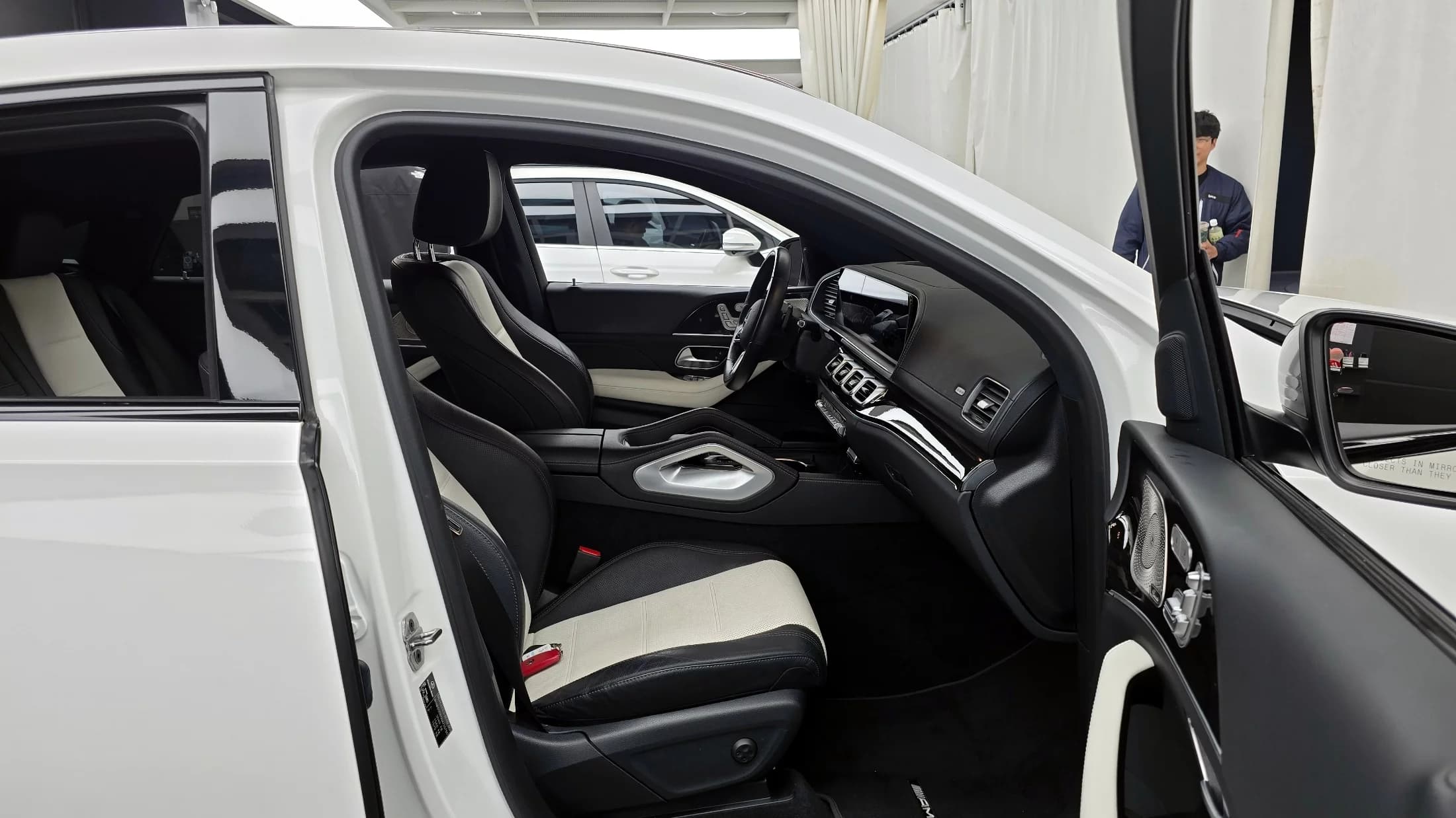 Mercedes-Benz GLE-Class GLE400d 4MATIC Coupe, 2022 г. 60571 км. — фото 11