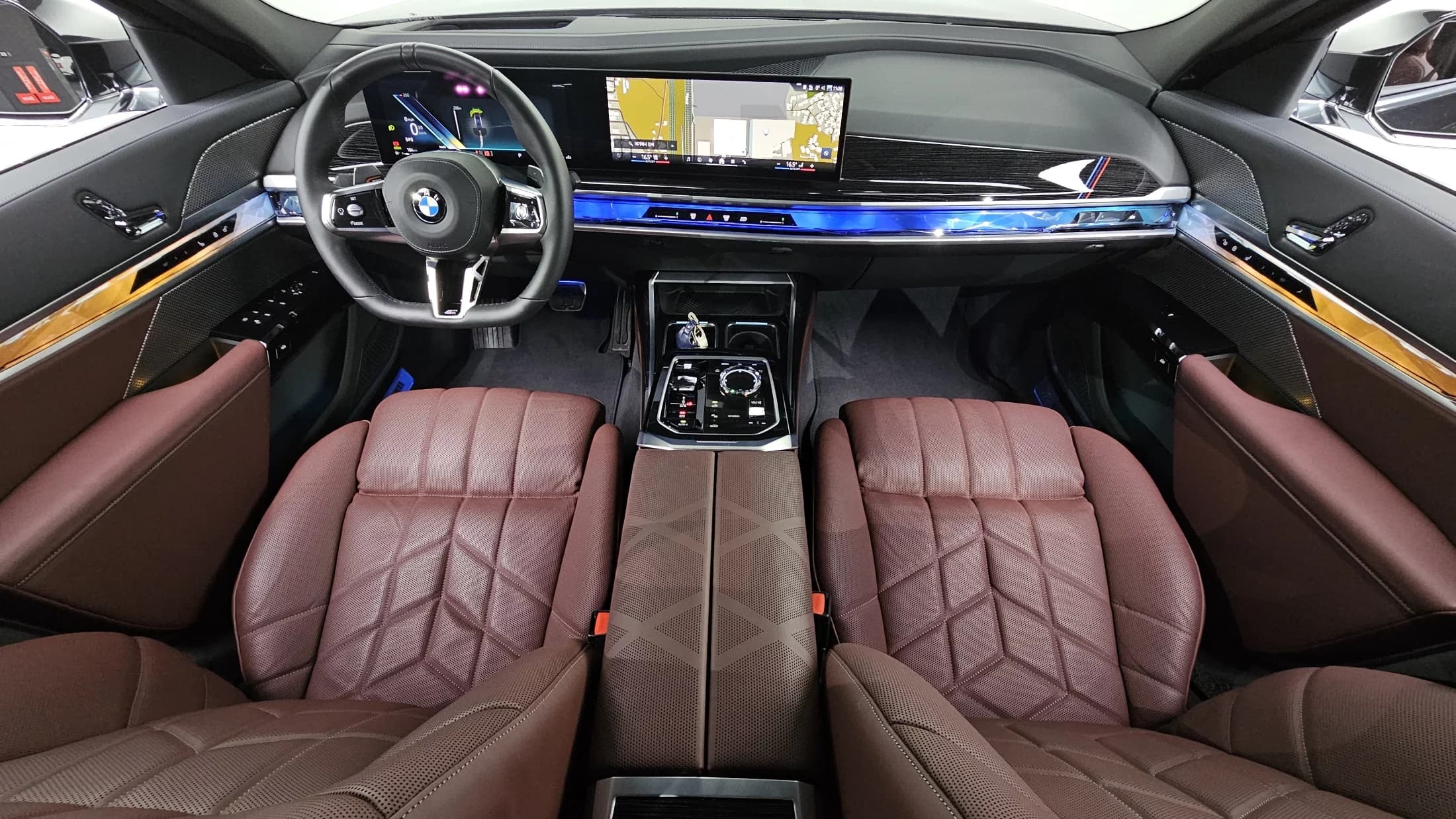 BMW 7-Series 740i xDrive M Sport, 2025 г. 17728 км. — фото 7