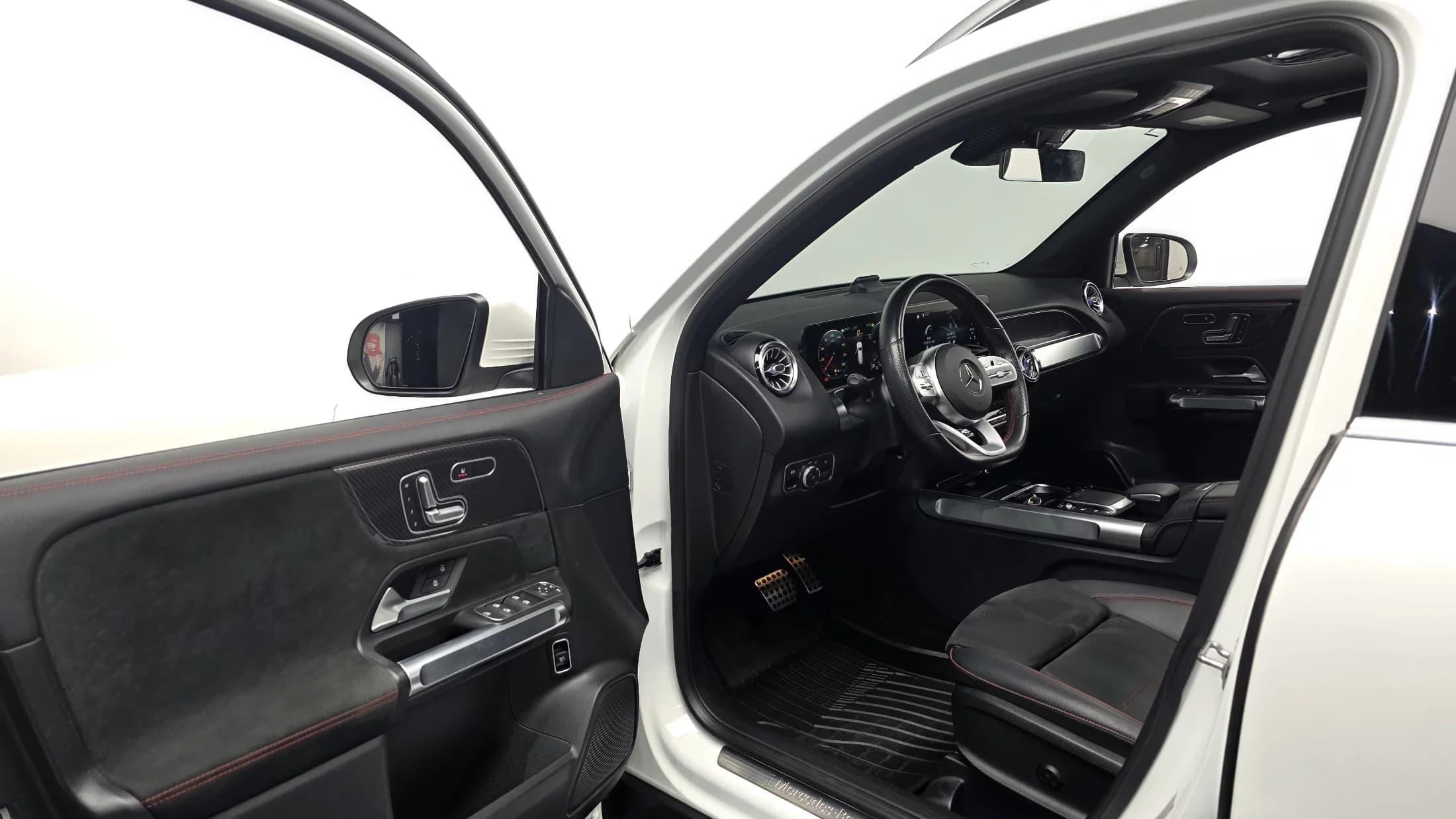 Mercedes-Benz GLB-Class GLB250 4MATIC, 2021 г. 65530 км. — фото 11