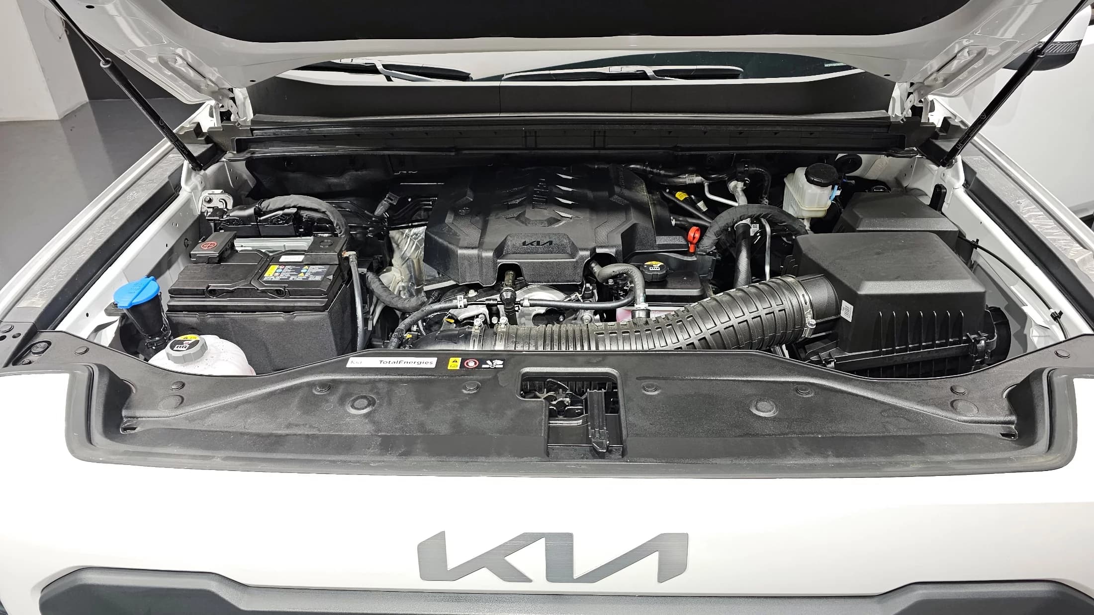 Kia Tasman 2.5T Gasoline 2WD Adventure, 2025 г. 7948 км. — фото 6