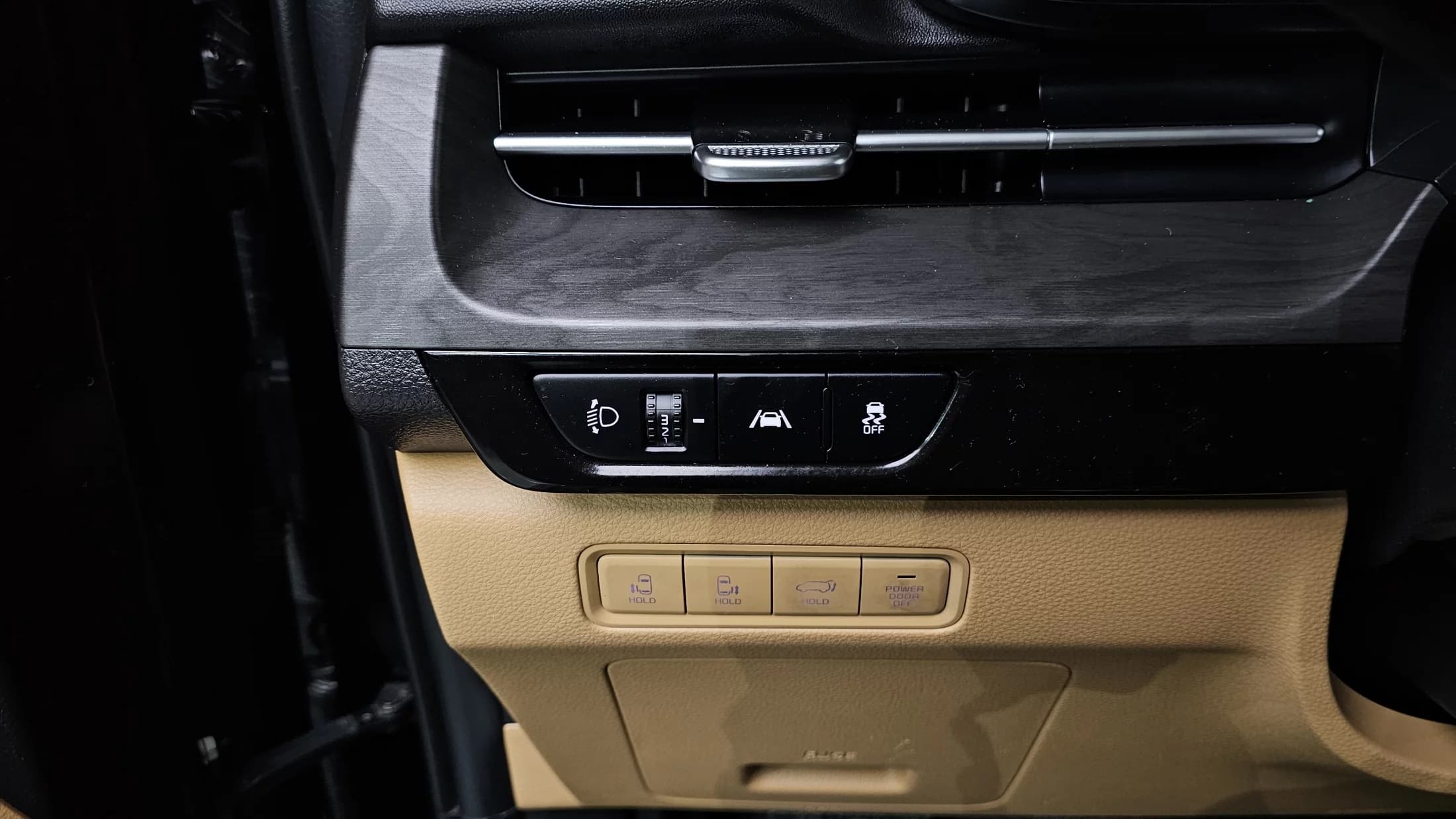 Kia Carnival 9-Seater Noblesse, 2022 г. 101879 км. — фото 13