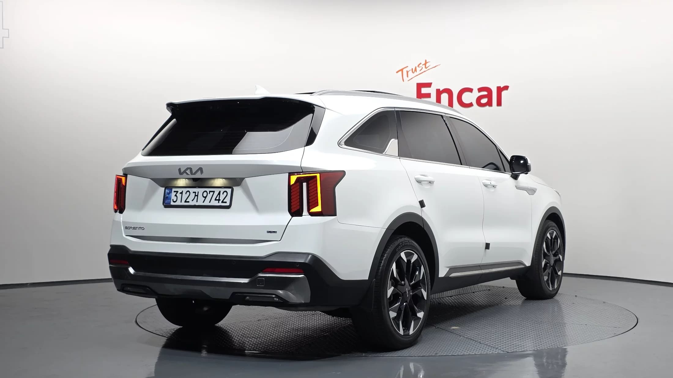 Kia Sorento Diesel 2.2 4WD Signature, 2023 г. 34791 км. — фото 2