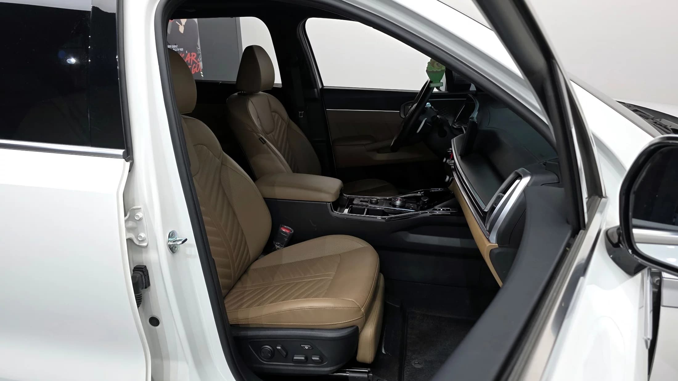 Kia Sorento Diesel 2.2 4WD Signature, 2023 г. 34791 км. — фото 11