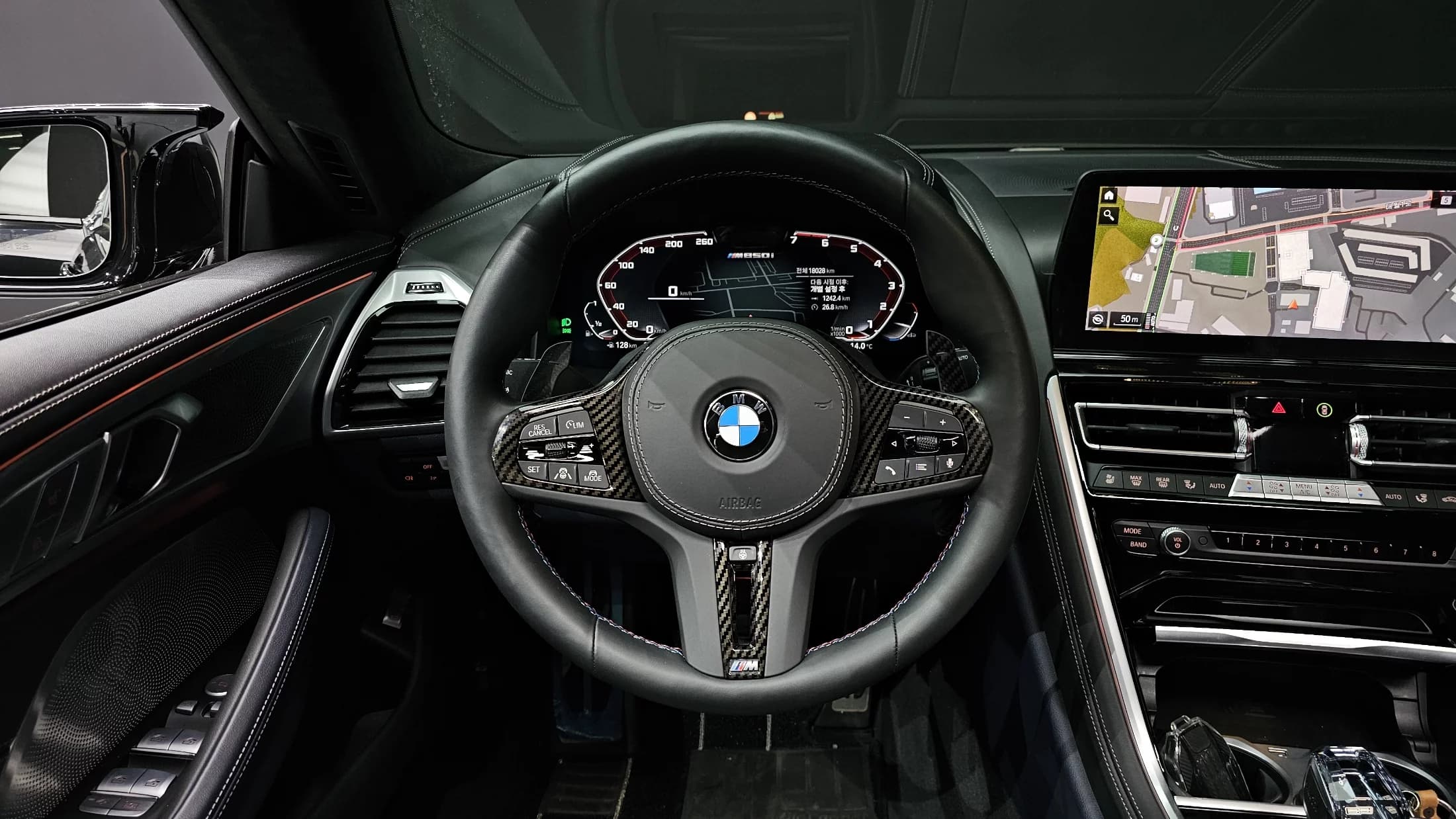 BMW 8-Series M850i xDrive Gran Coupe, 2024 г. 18063 км. — фото 13