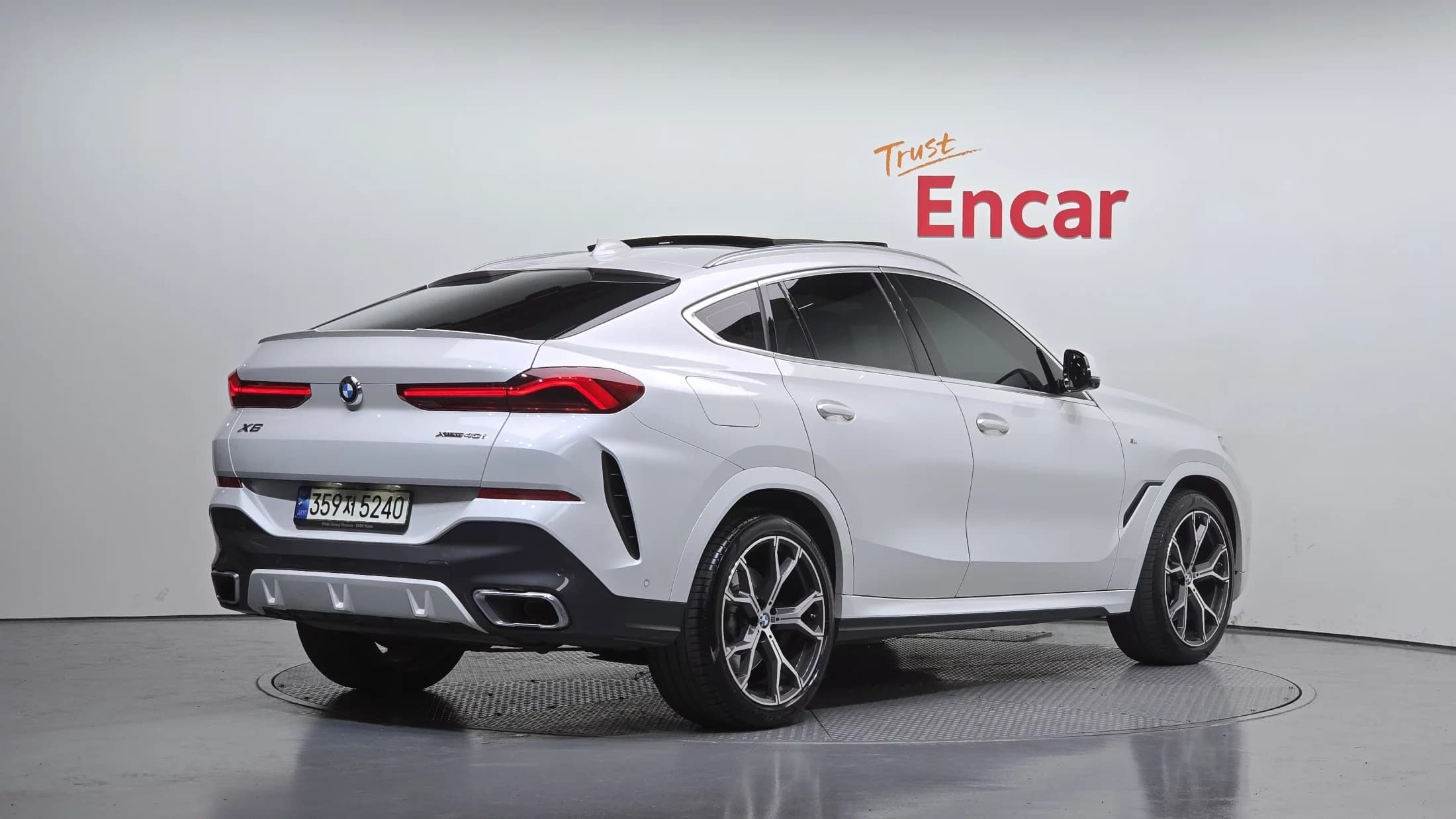 BMW X6 xDrive40i M Sport, 2021 г. 49966 км. — фото 2