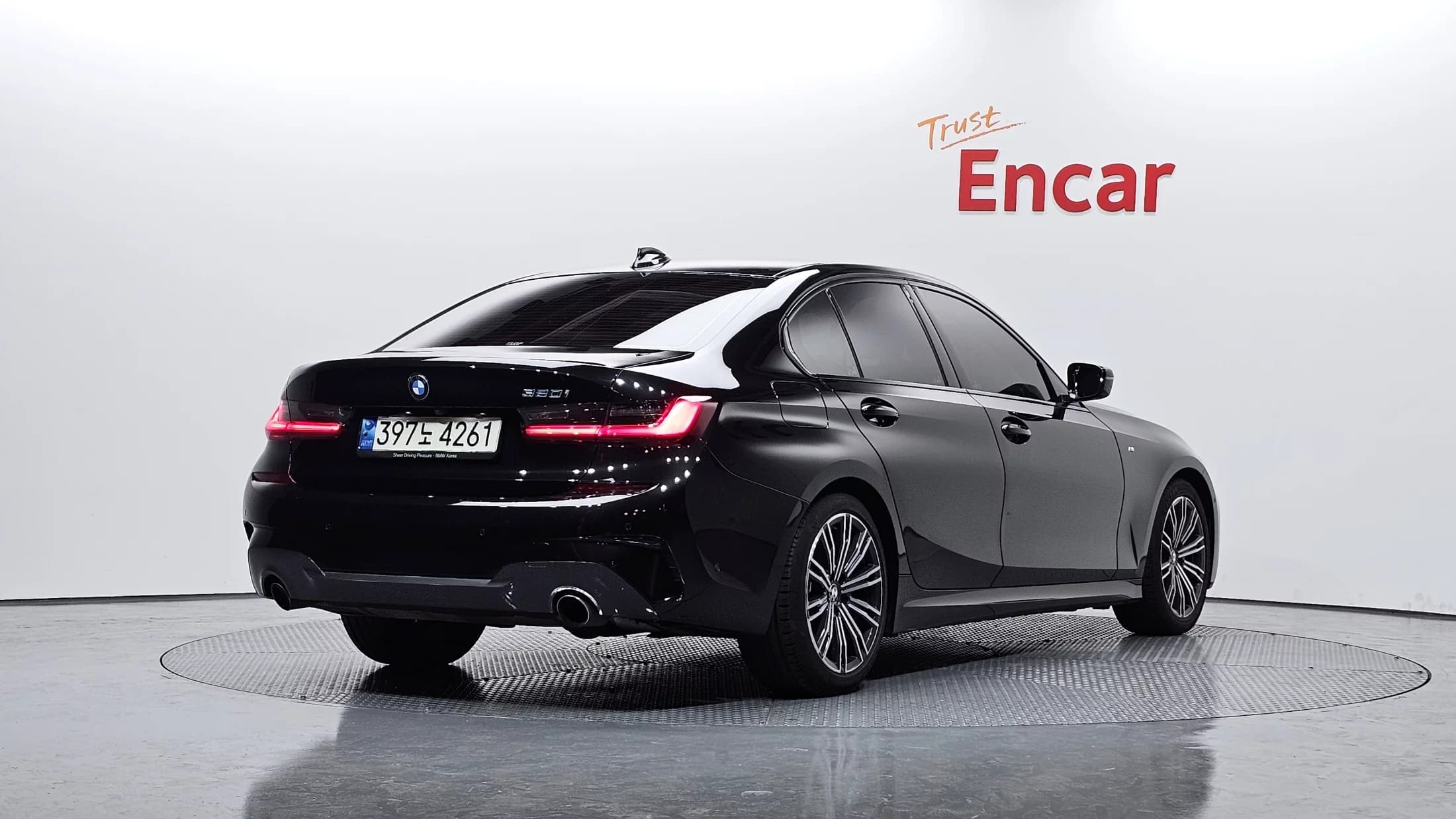 BMW 3-Series 320i M Sport, 2021 г. 81831 км. — фото 2