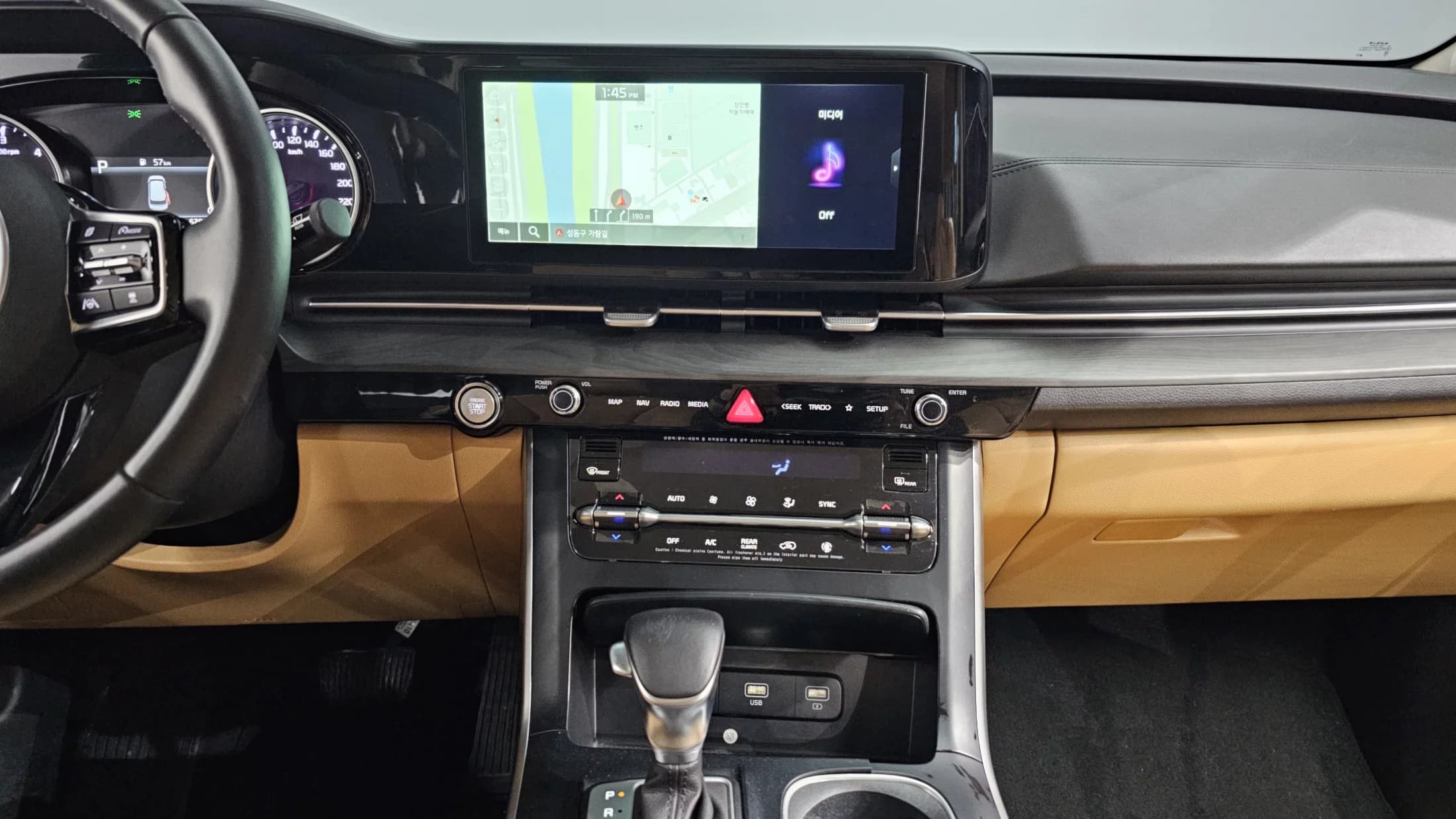 Kia Carnival 9-Seater Prestige, 2022 г. 62983 км. — фото 15