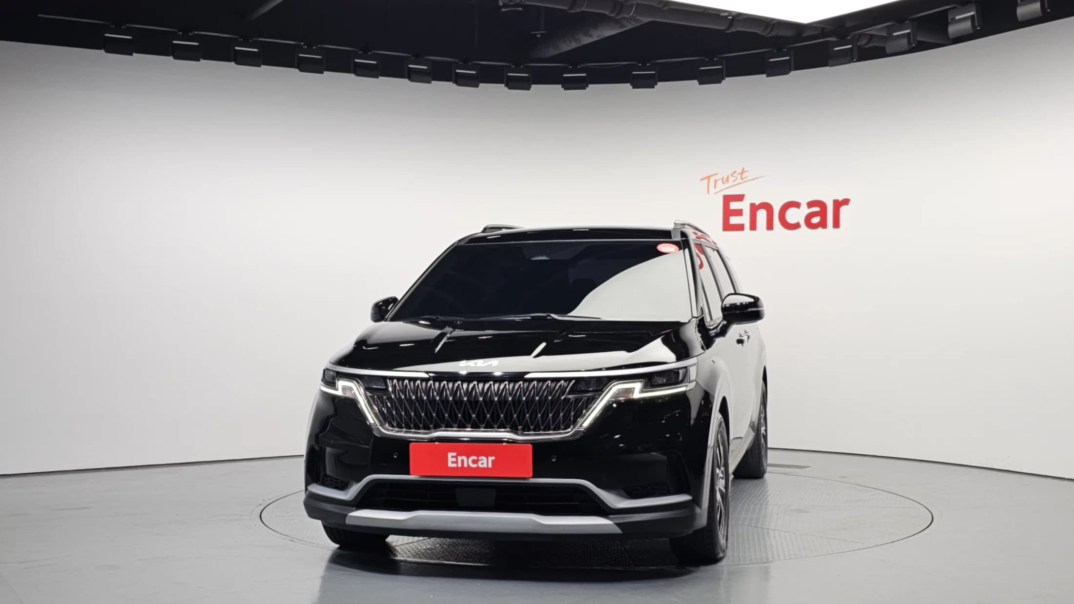 Kia Carnival 9-Seater Prestige, 2022 г. 62983 км. — фото 3