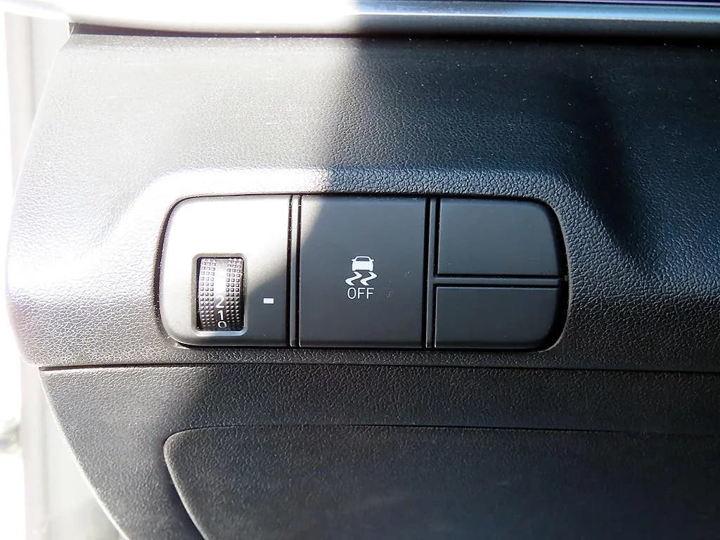 Hyundai AVANTE (Хендай Элантра) 1.6 Smart, 2024 г. 38694 км. — фото 12