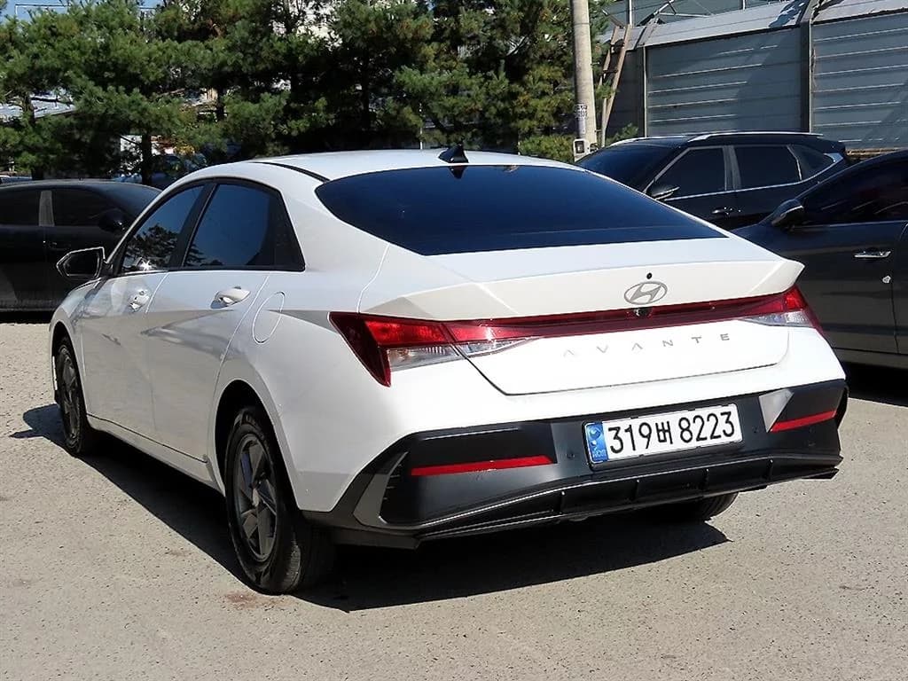 Hyundai AVANTE (Хендай Элантра) 1.6 Smart, 2024 г. 38694 км. — фото 3