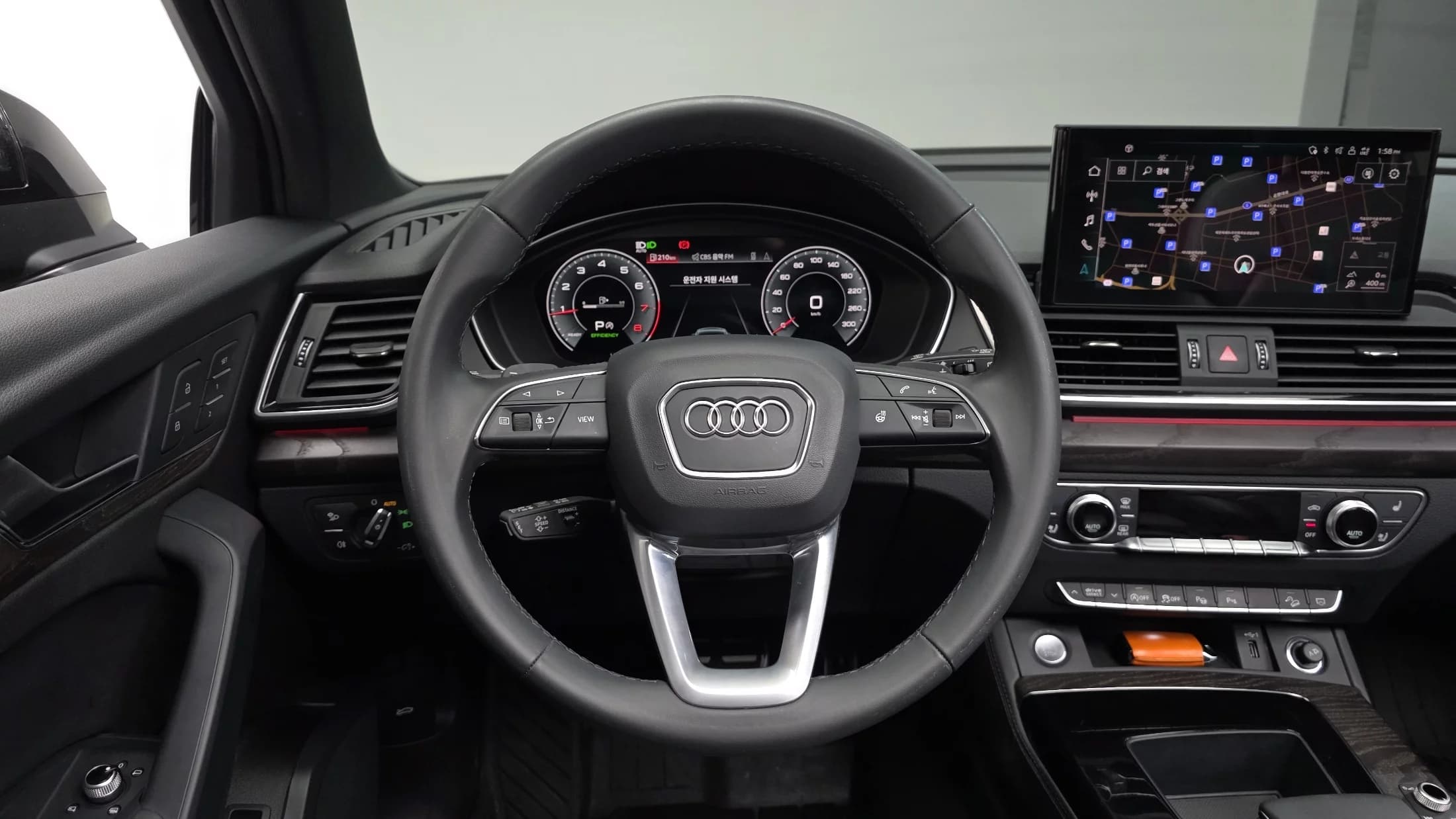 Audi Q5 45 TFSI Quattro Premium, 2023 г. 30968 км. — фото 12