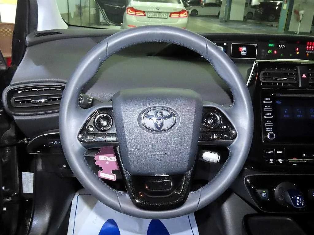 Toyota PRIUS 1.8, гибрид, 2022 г. 57257 км. — фото 8