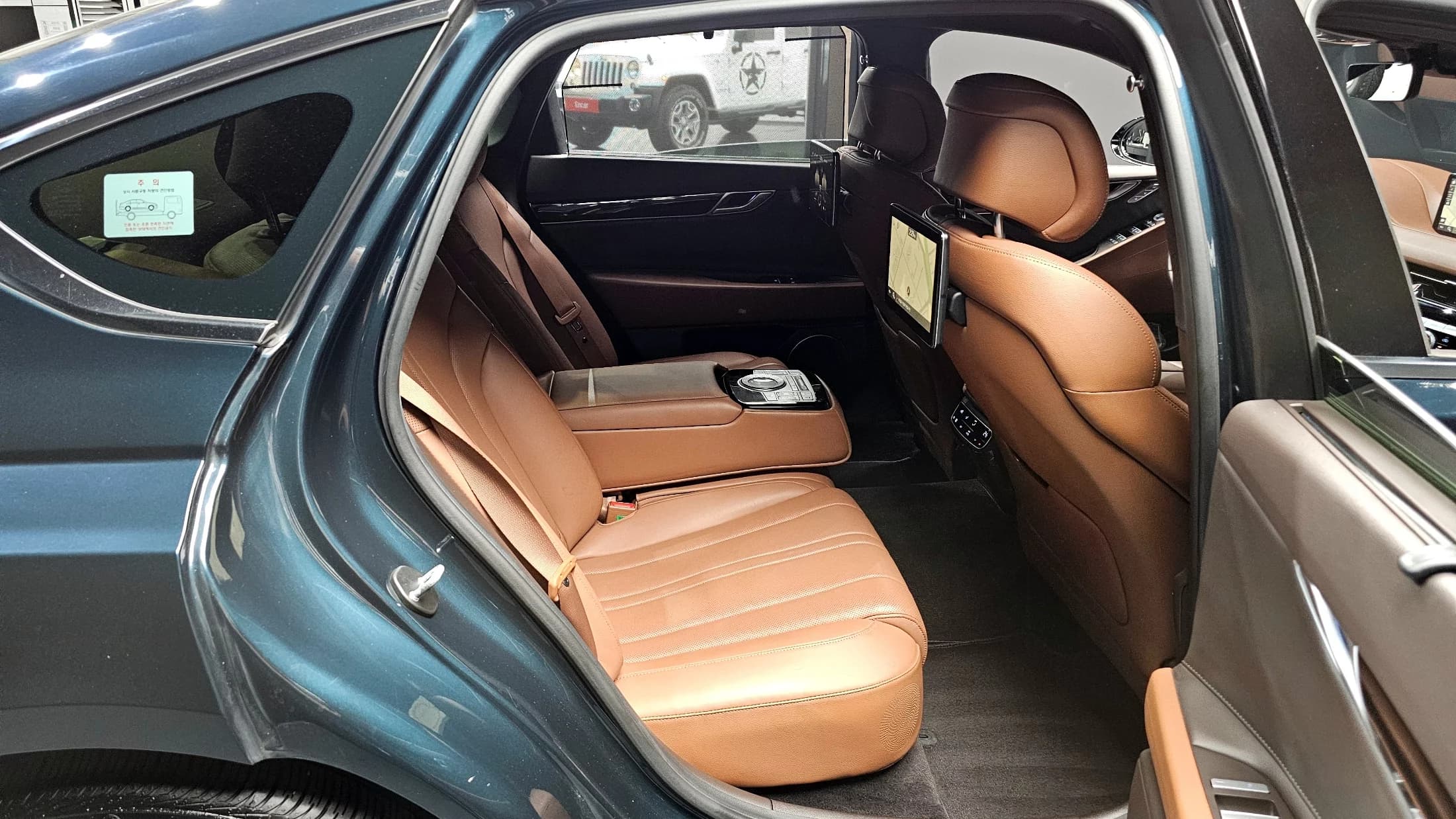 Genesis G80 Gasoline 3.5 Turbo AWD, 2021 г. 99450 км. — фото 11