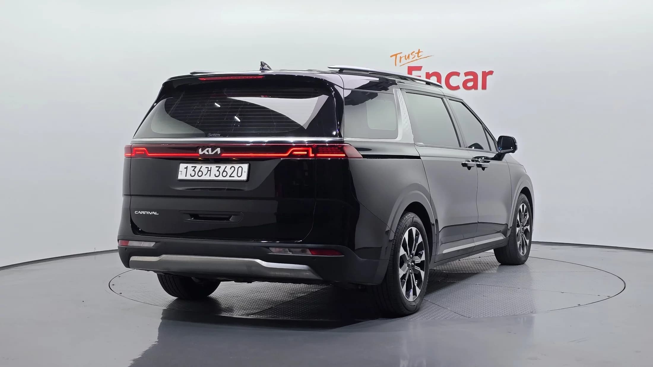 Kia Carnival Gasoline 9-Seater Noblesse, 2021 г. 15884 км. — фото 2