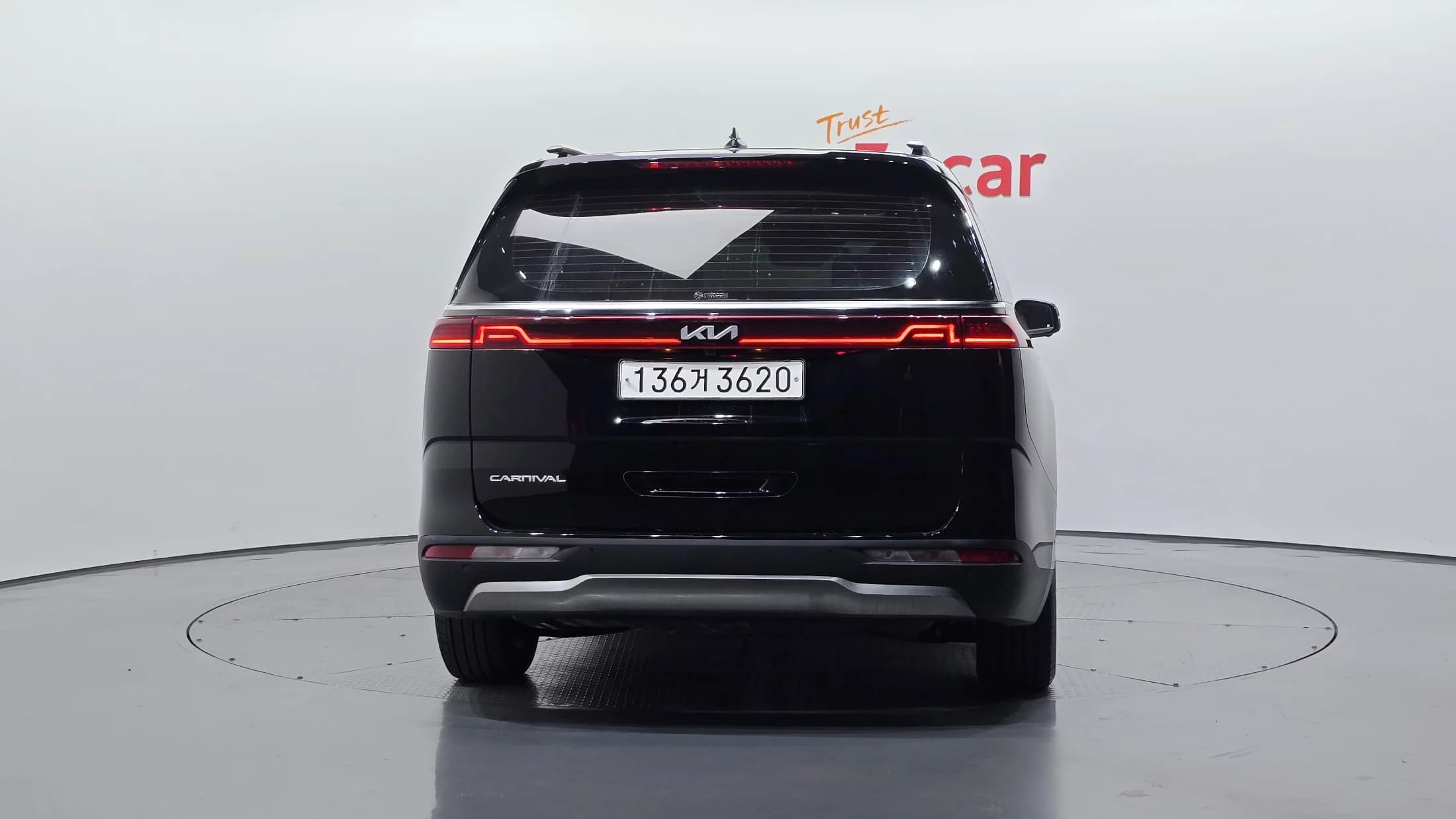 Kia Carnival Gasoline 9-Seater Noblesse, 2021 г. 15884 км. — фото 4