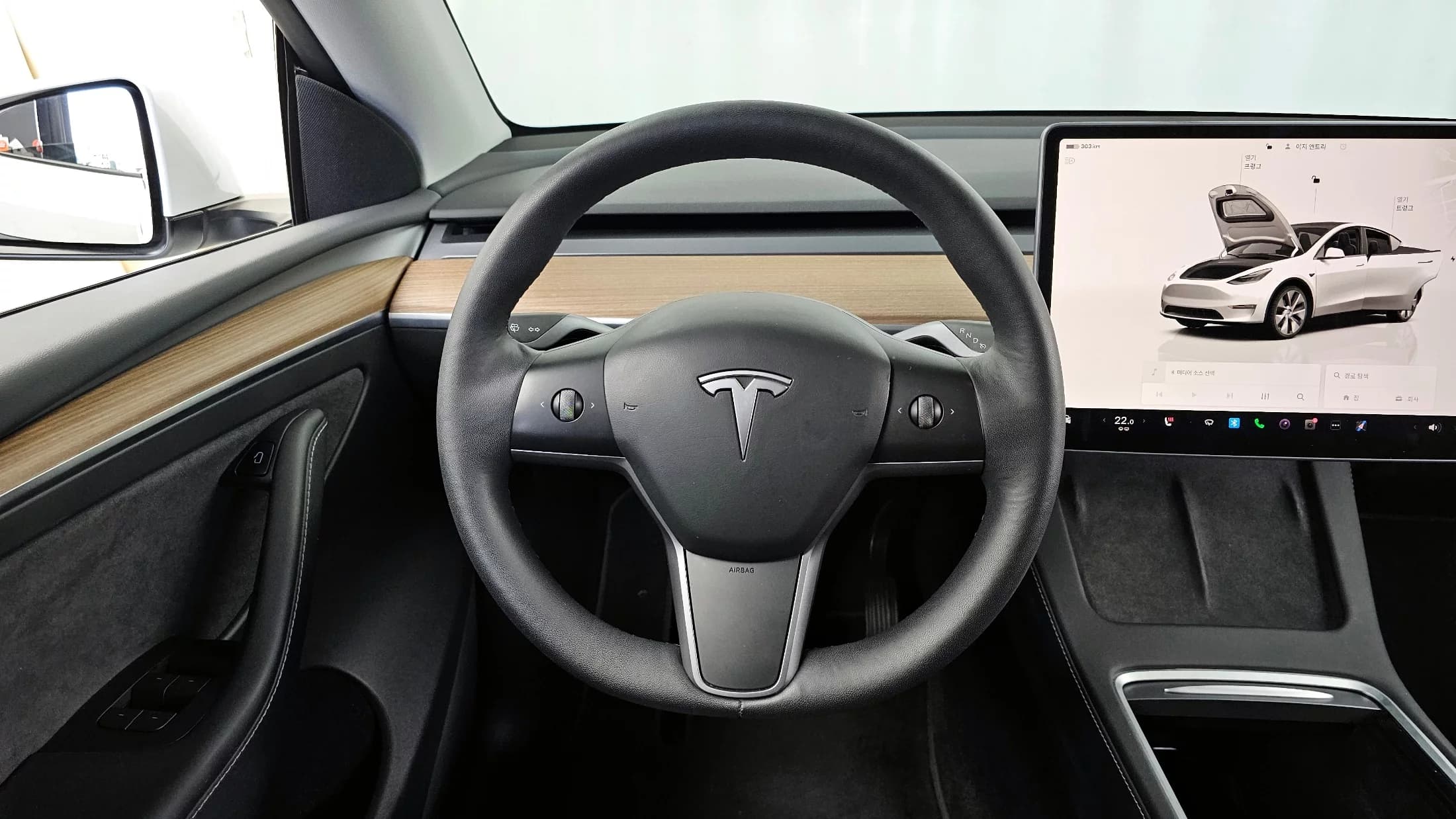 Tesla Model Y Long Range, электромобиль, 2022 г. 48693 км. — фото 13