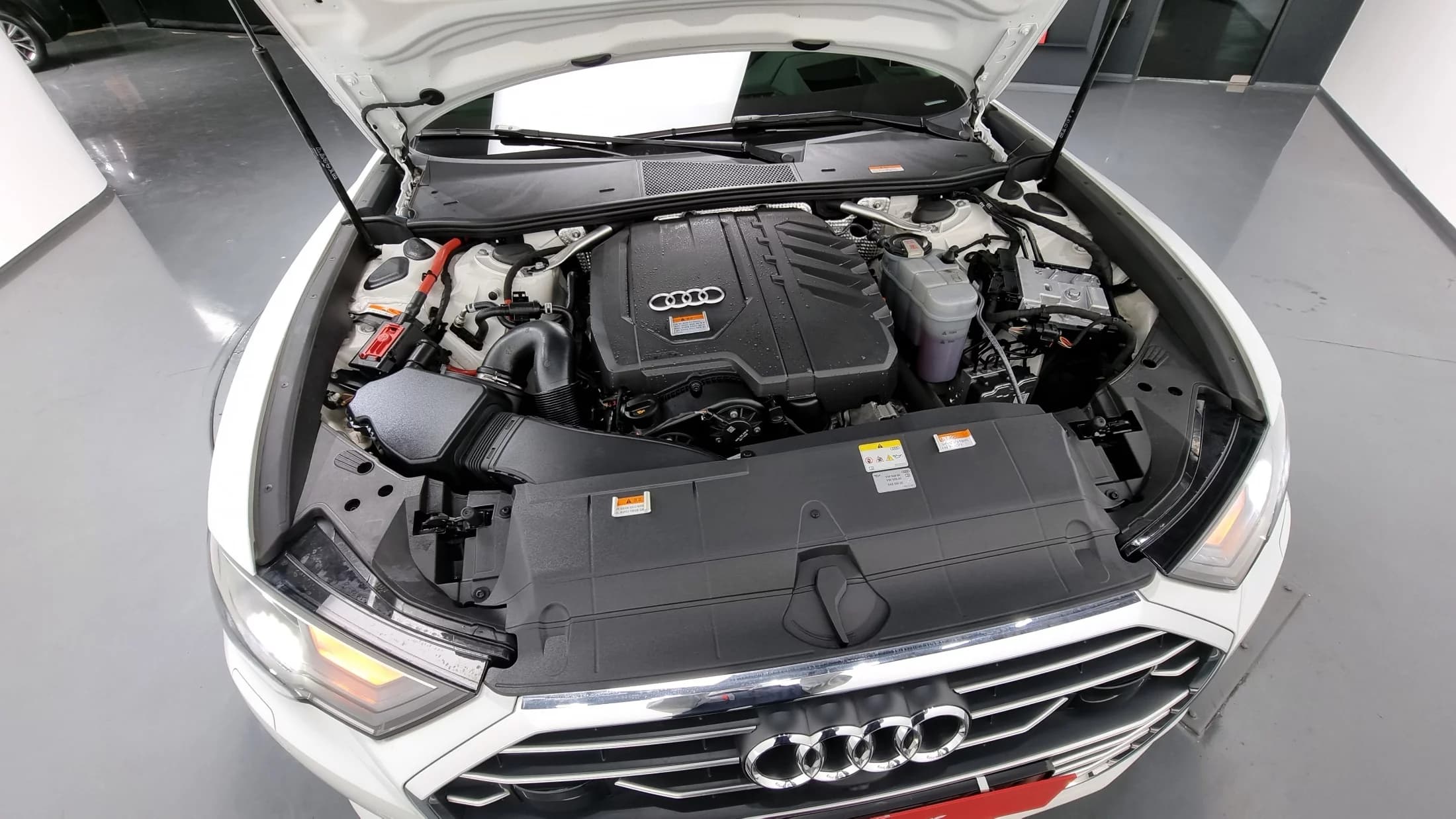 Audi A6 45 TFSI, 2023 г. 7283 км. — фото 6
