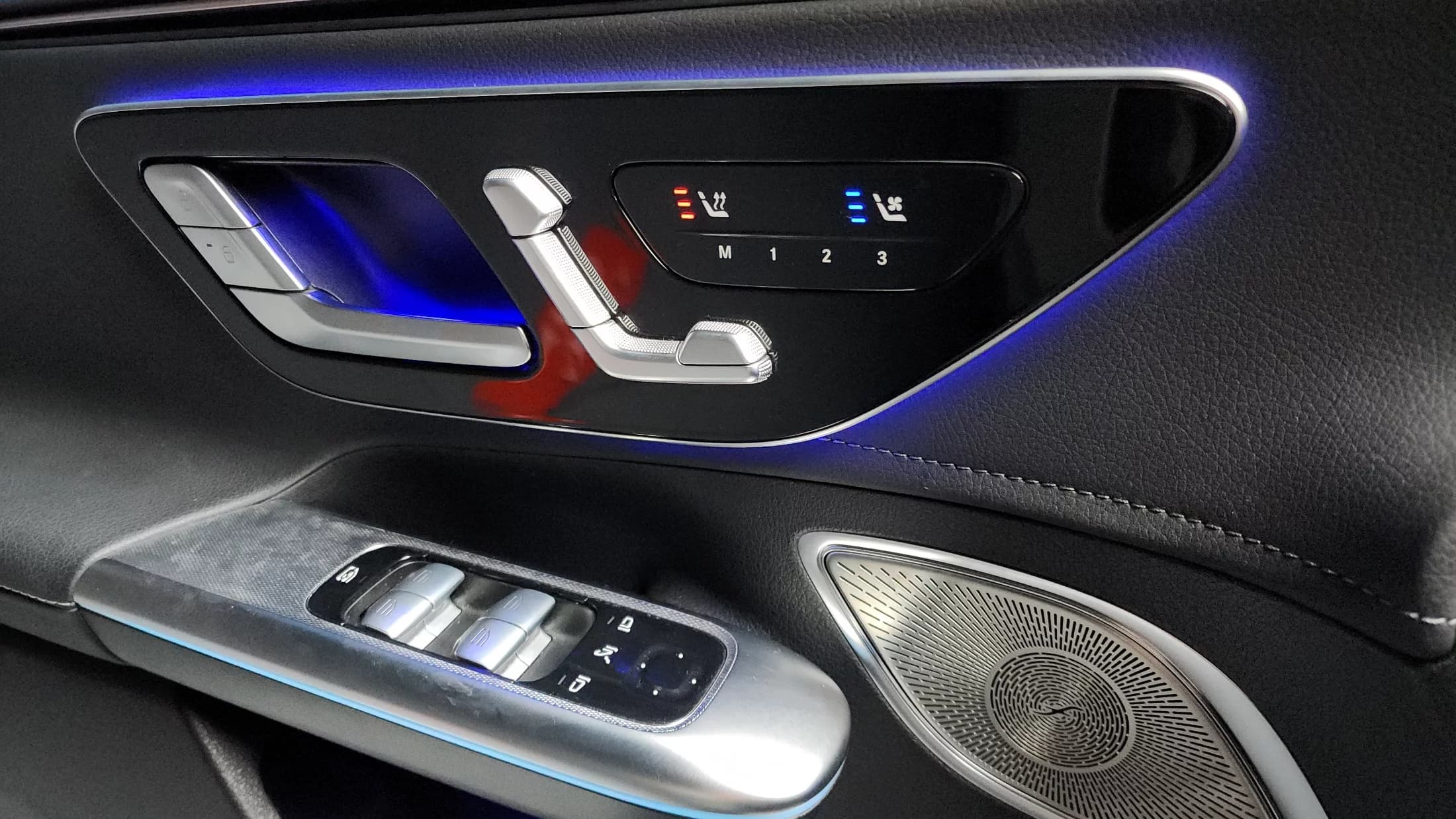 Mercedes-Benz EQE EQE350+, электромобиль, 2022 г. 48177 км. — фото 18