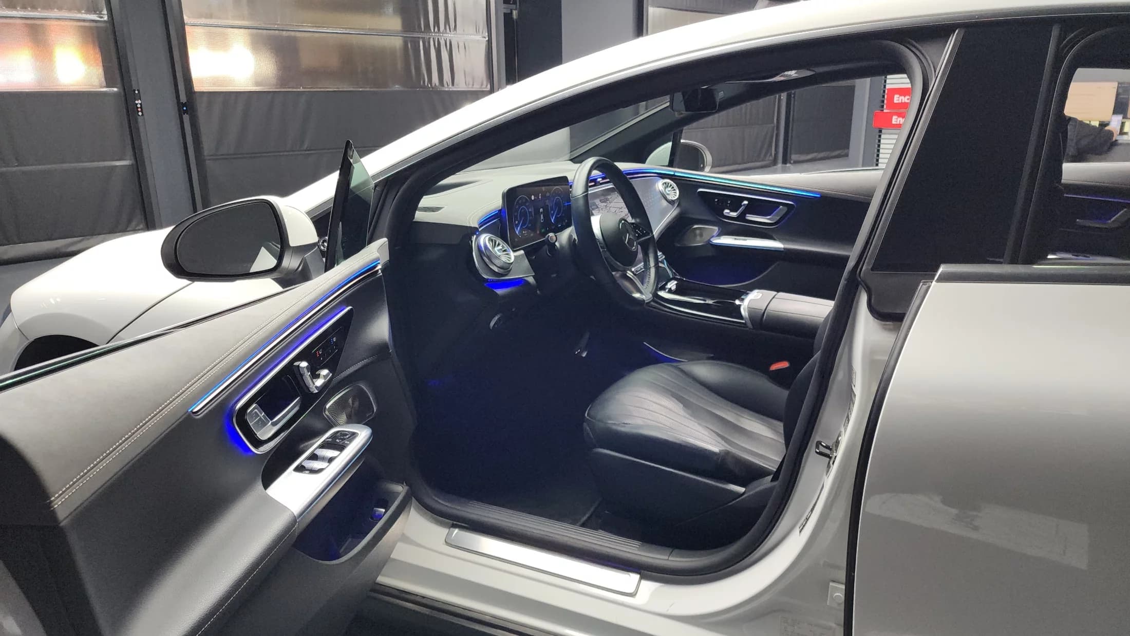 Mercedes-Benz EQE EQE350+, электромобиль, 2022 г. 48177 км. — фото 10