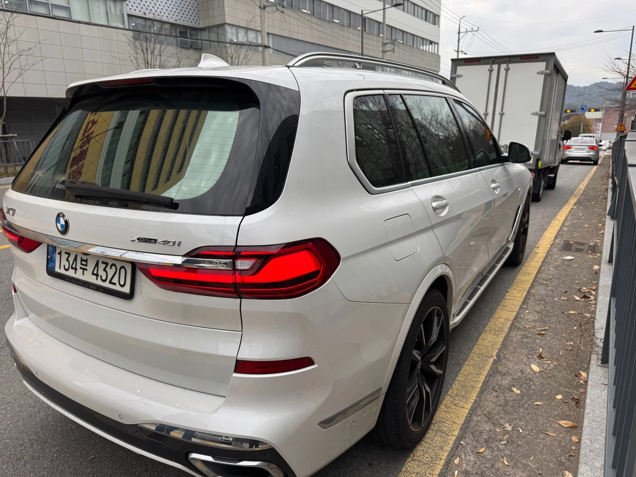 BMW X7 xDrive 40i M Sport 6STR, 2022 г. 40505 км. — фото 3