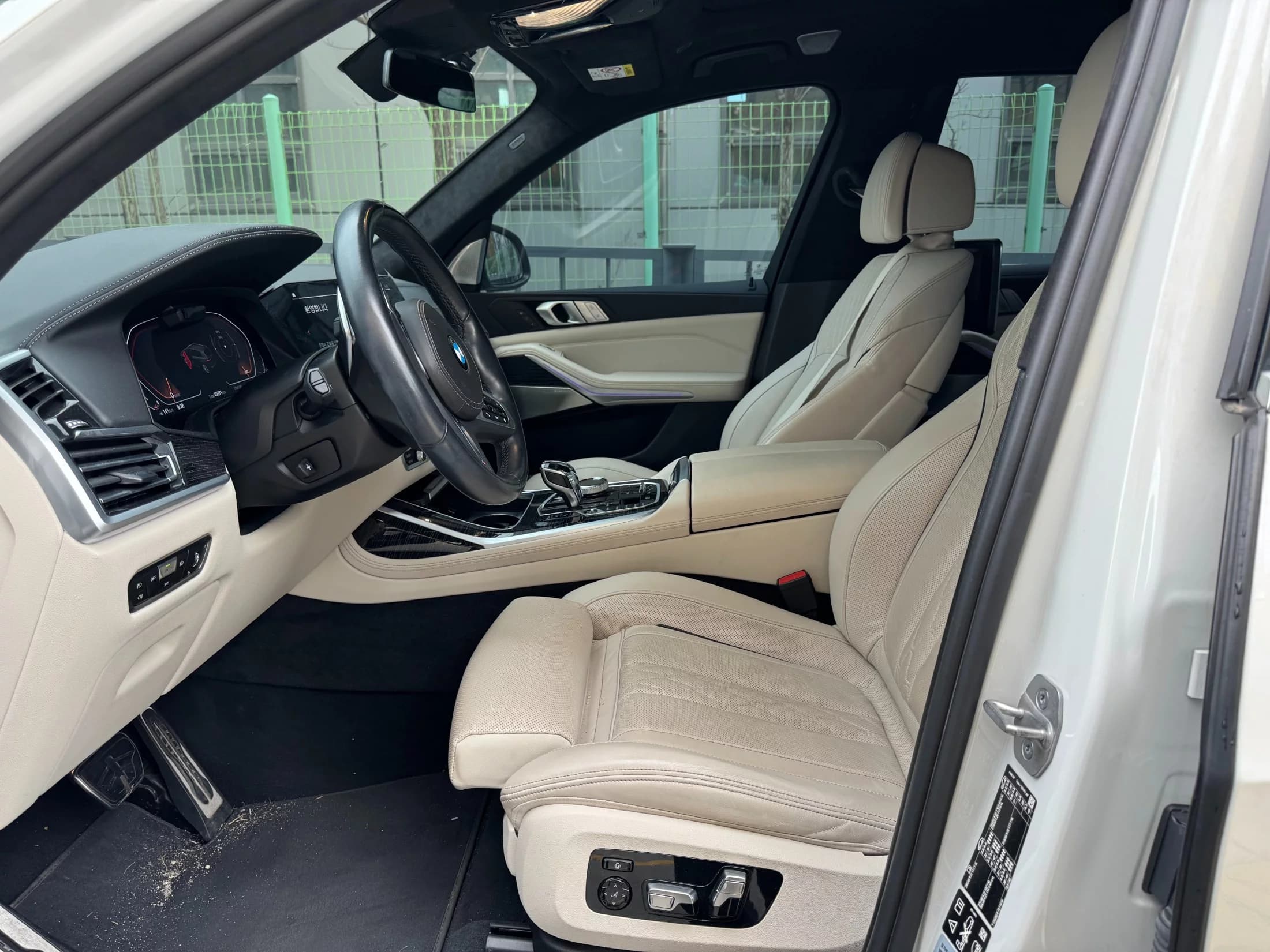 BMW X7 xDrive 40i M Sport 6STR, 2022 г. 40505 км. — фото 10