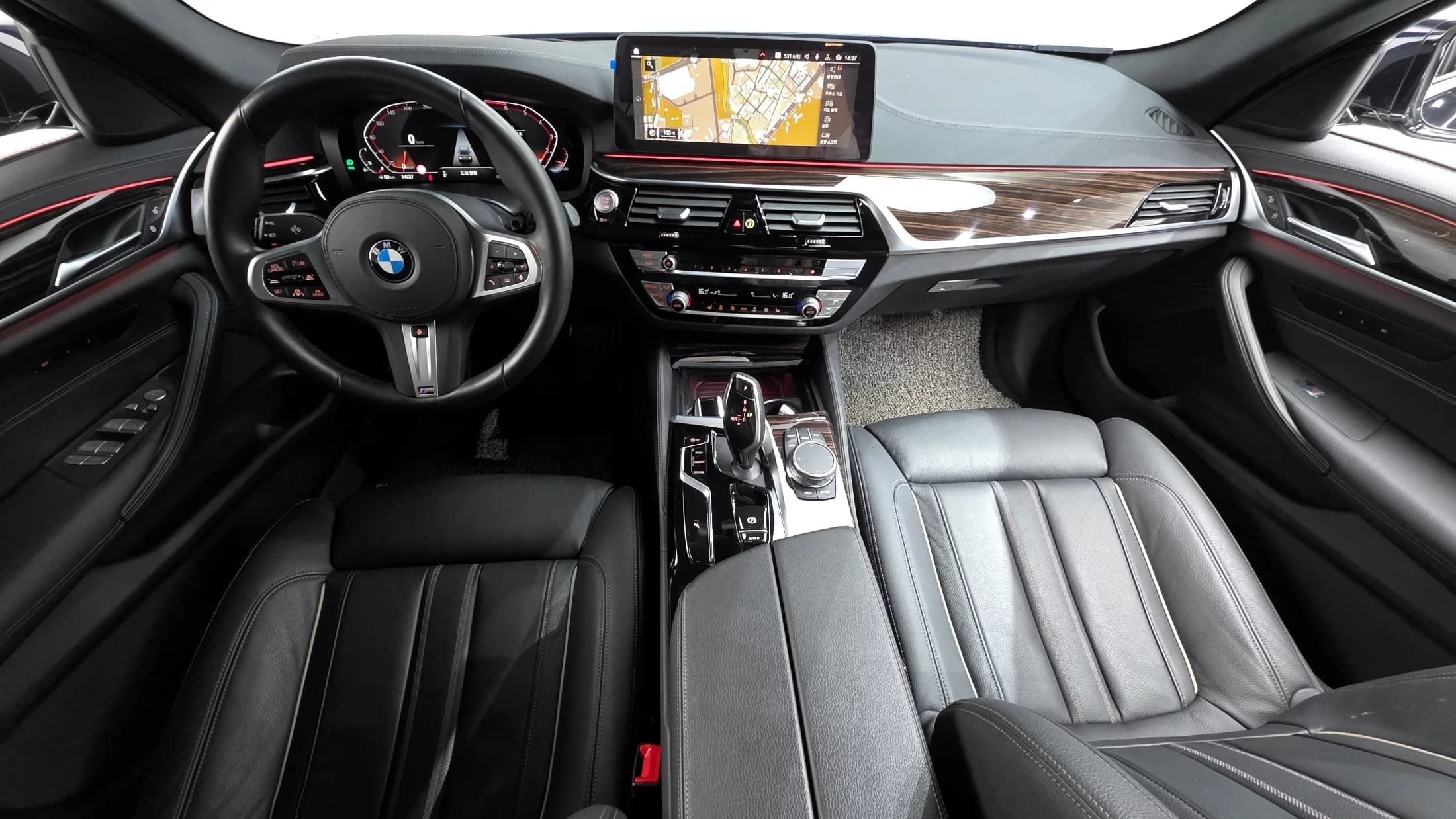 BMW 5-Series 520i M Sport, 2022 г. 15498 км. — фото 7