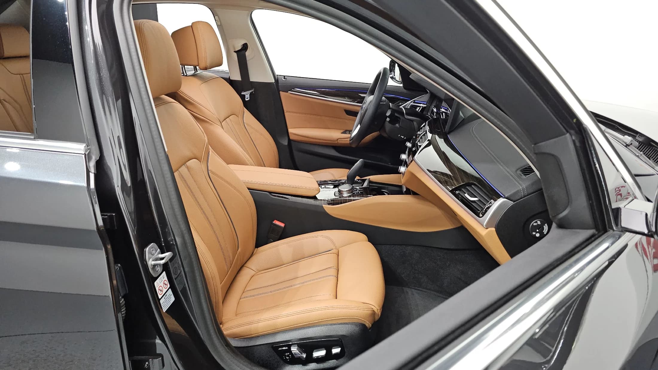 BMW 5-Series 520i Luxury, 2022 г. 26174 км. — фото 11