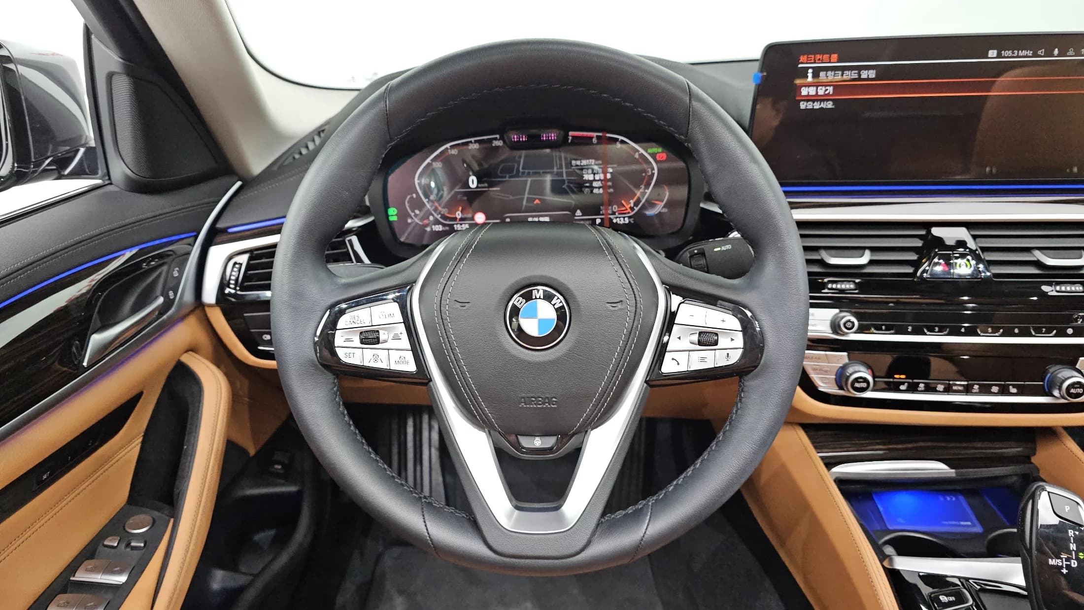 BMW 5-Series 520i Luxury, 2022 г. 26174 км. — фото 13