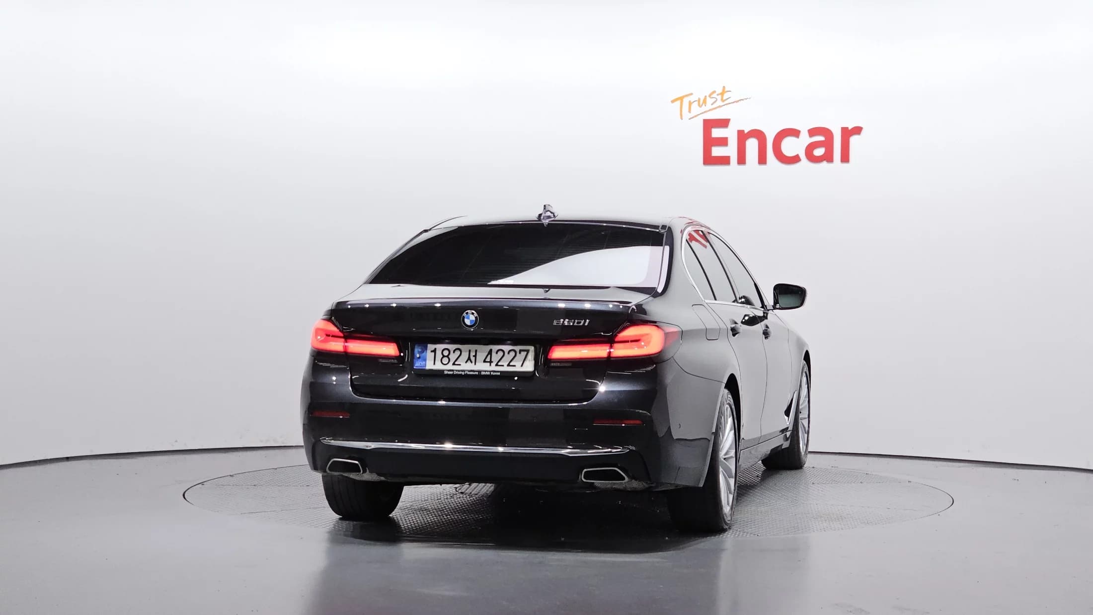 BMW 5-Series 520i Luxury, 2022 г. 26174 км. — фото 4