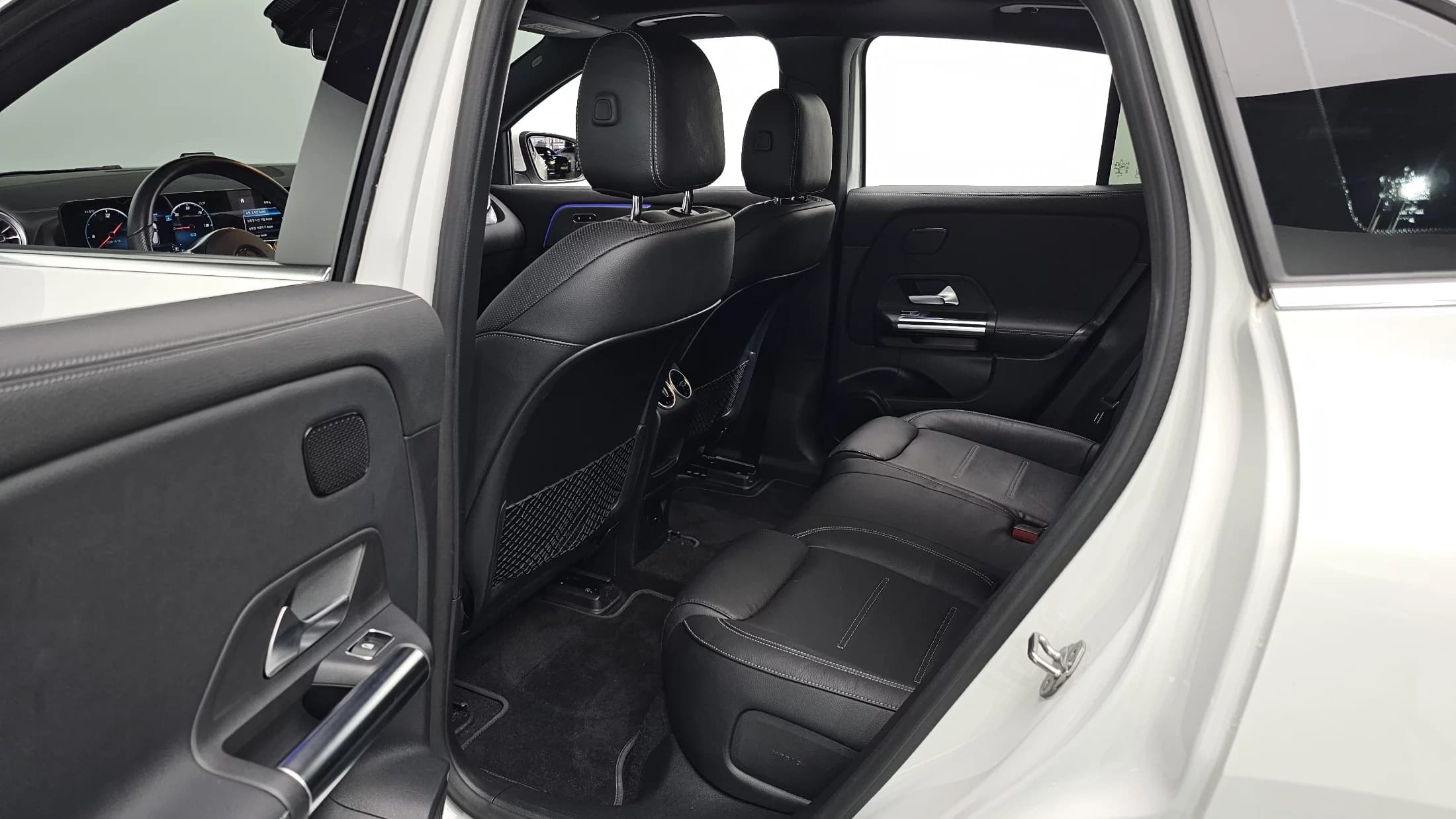 Mercedes-Benz EQA EQA250 AMG Package Plus, электромобиль, 2022 г. 62778 км. — фото 12