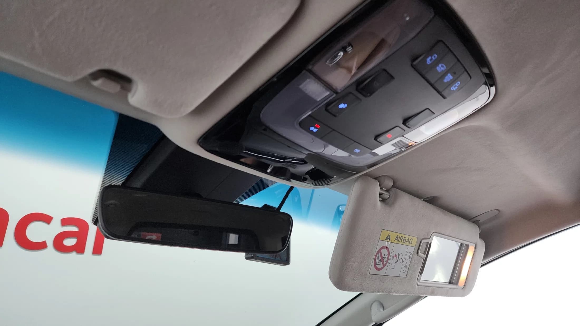 Hyundai Staria 4WD Lounge 9-Seater Inspiration, 2021 г. 30603 км. — фото 17