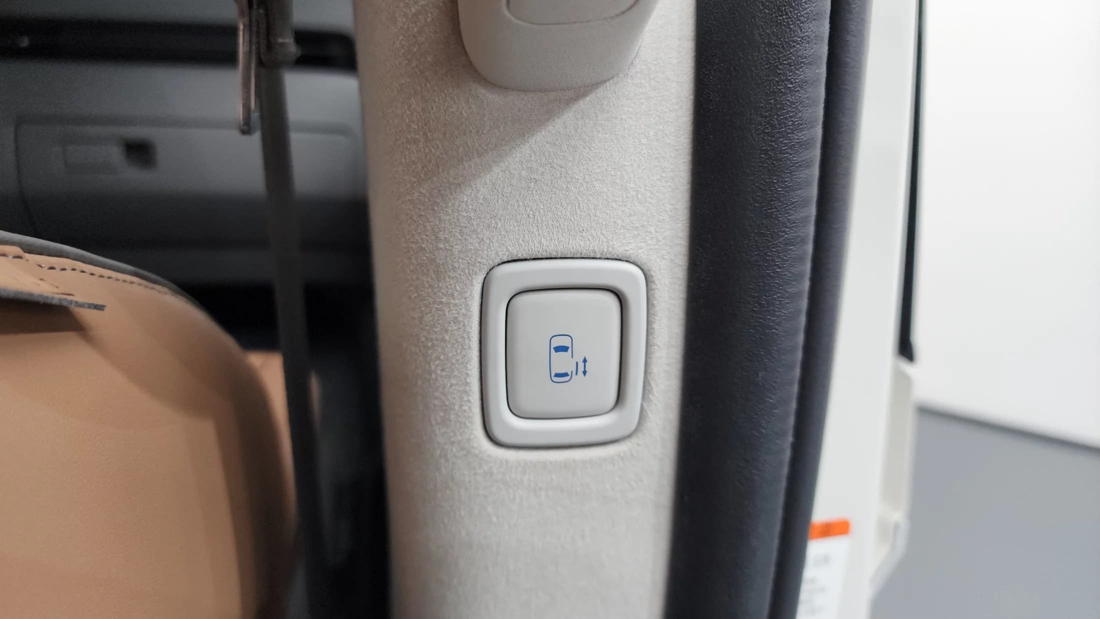 Hyundai Staria 4WD Lounge 9-Seater Inspiration, 2021 г. 30603 км. — фото 18